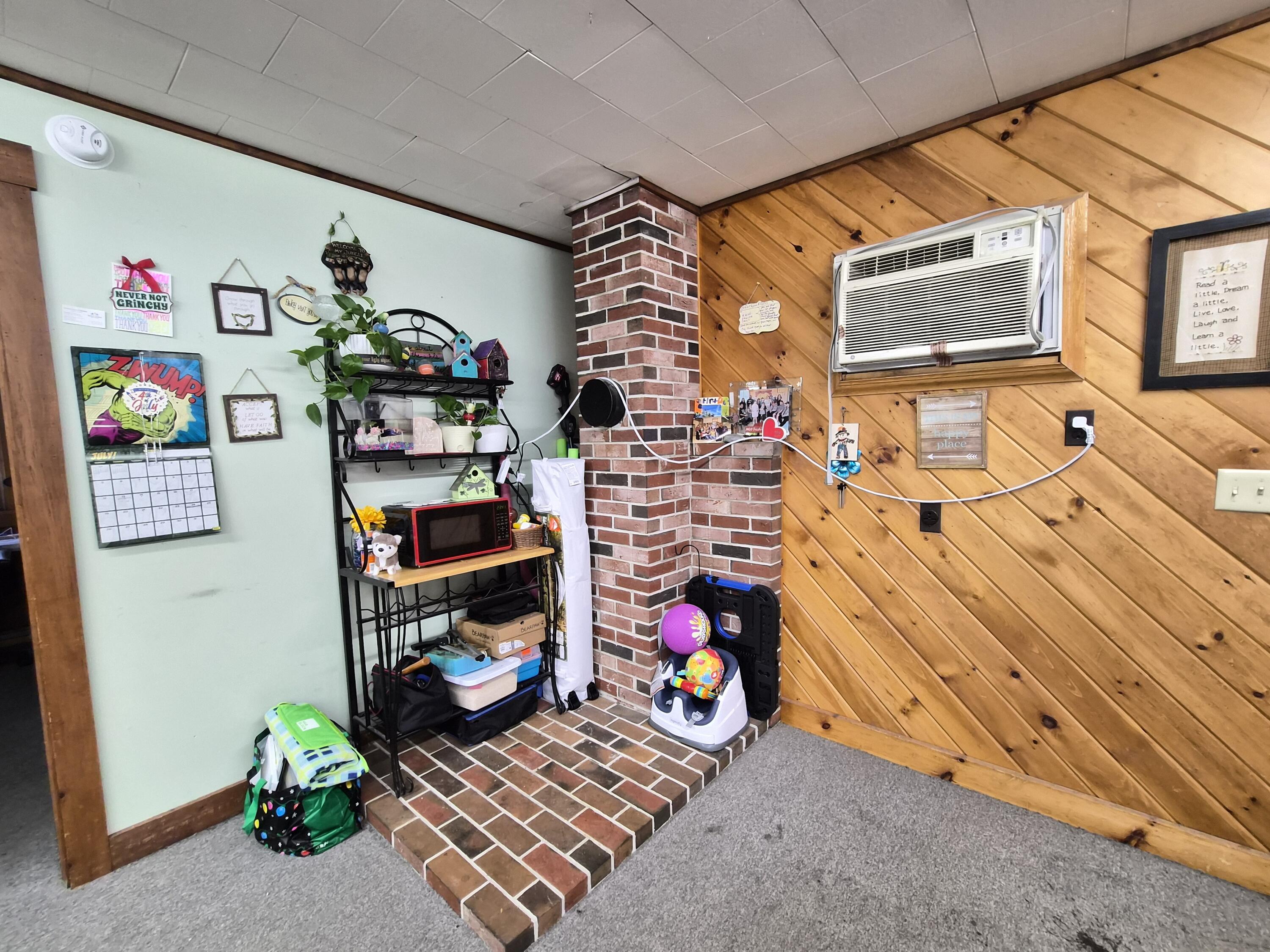 860 Us Route 2 E Property Photo 9