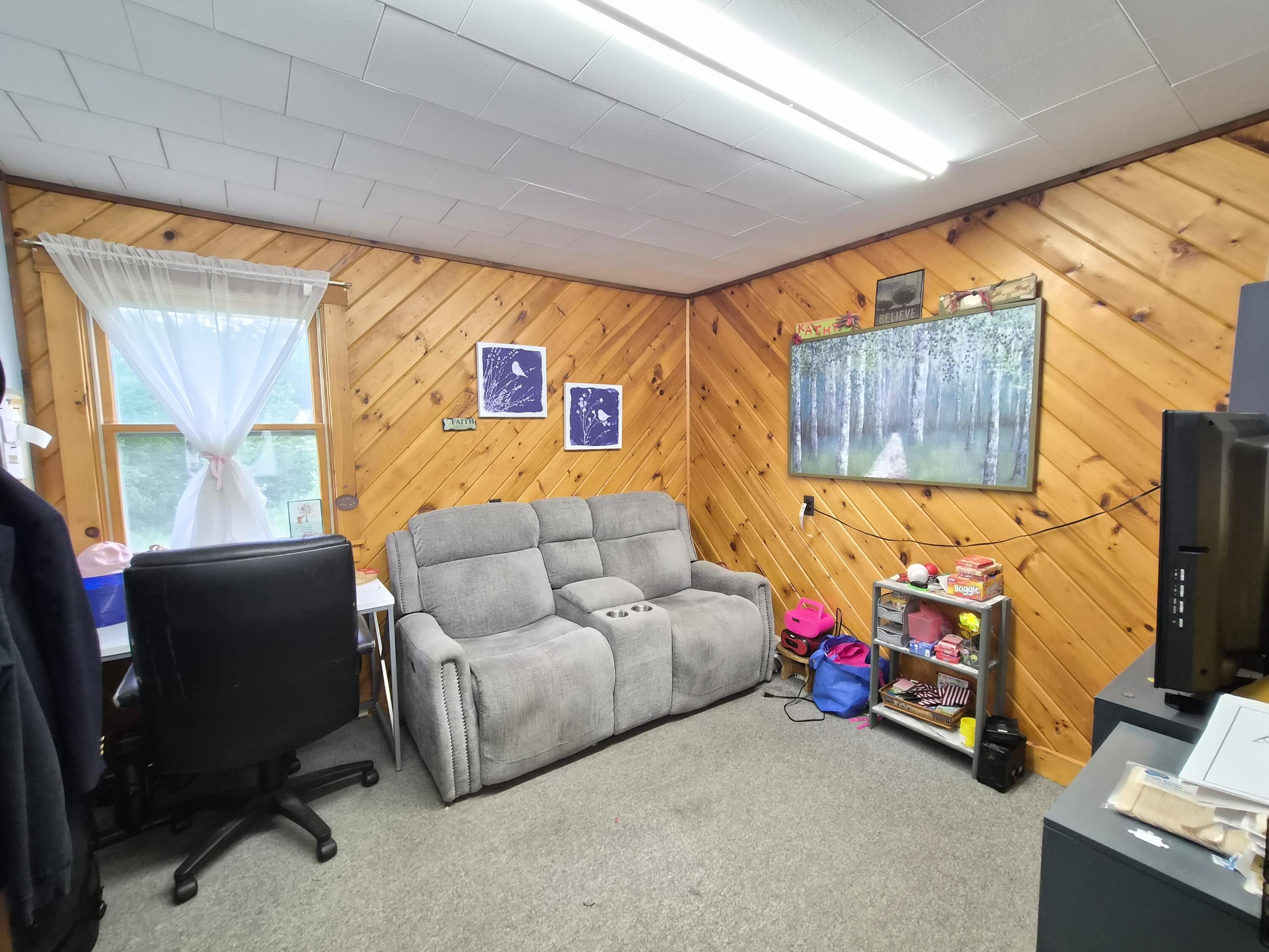 860 Us Route 2 E Property Photo 10