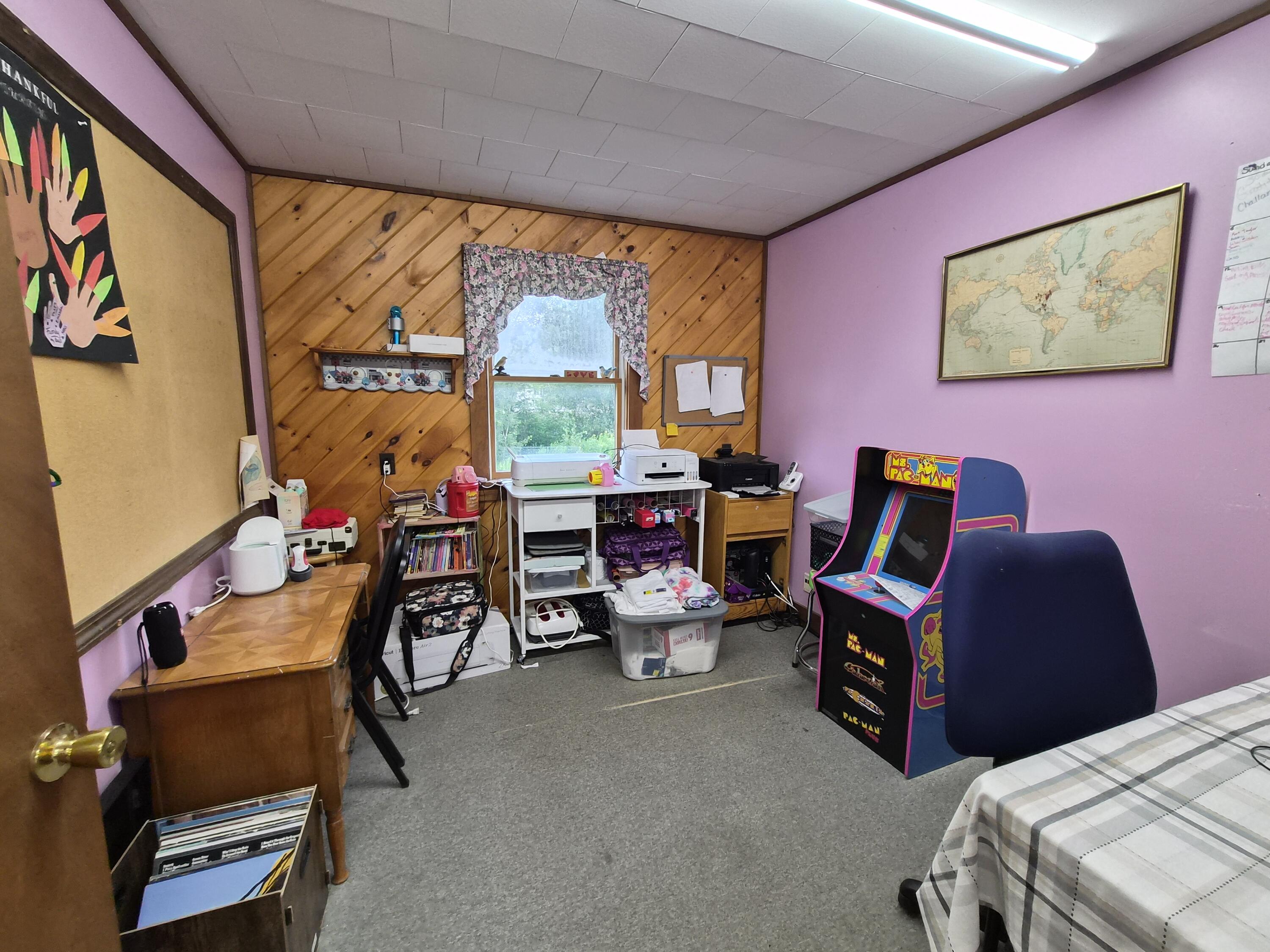 860 Us Route 2 E Property Photo 11