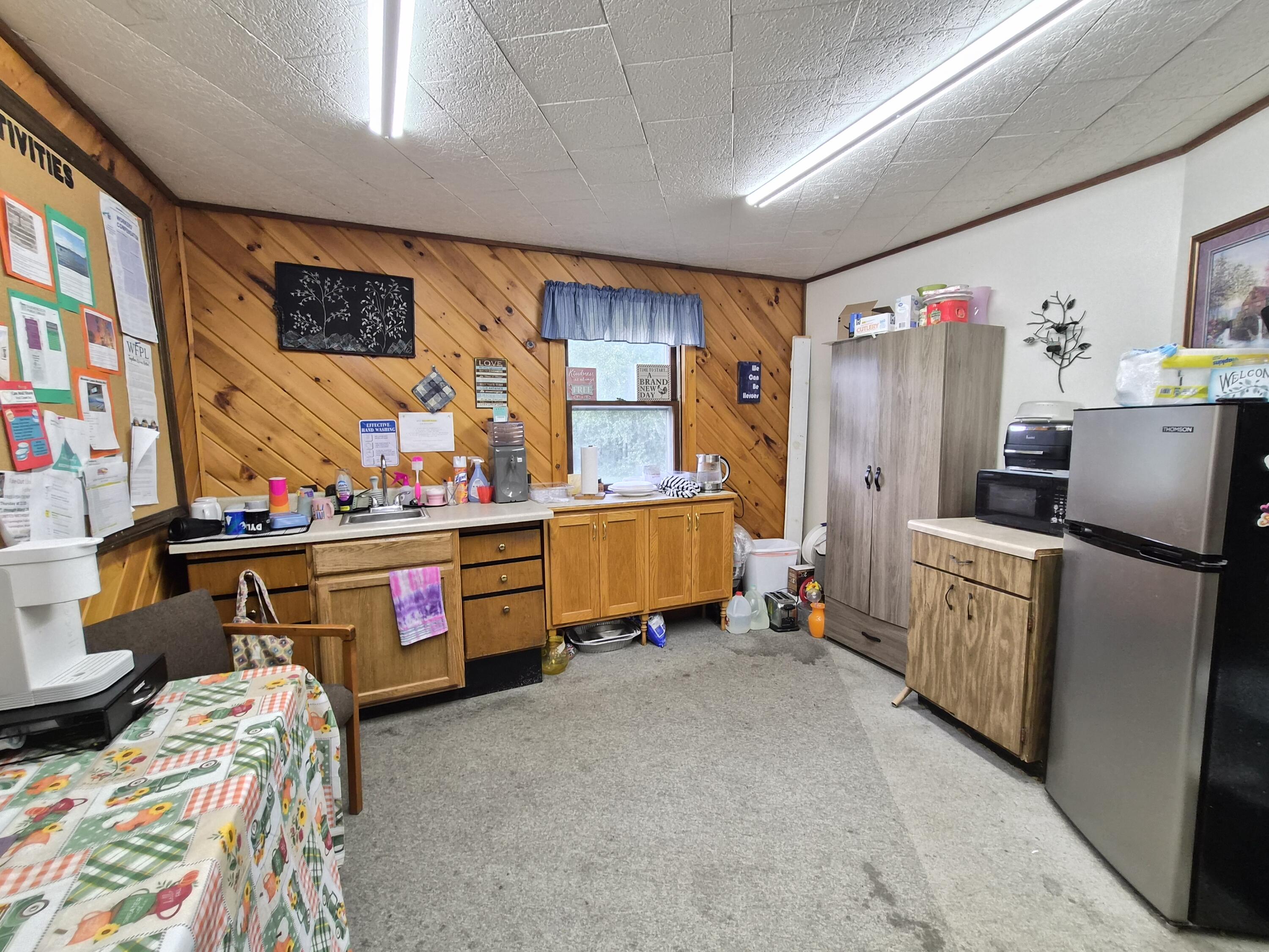 860 Us Route 2 E Property Photo 13