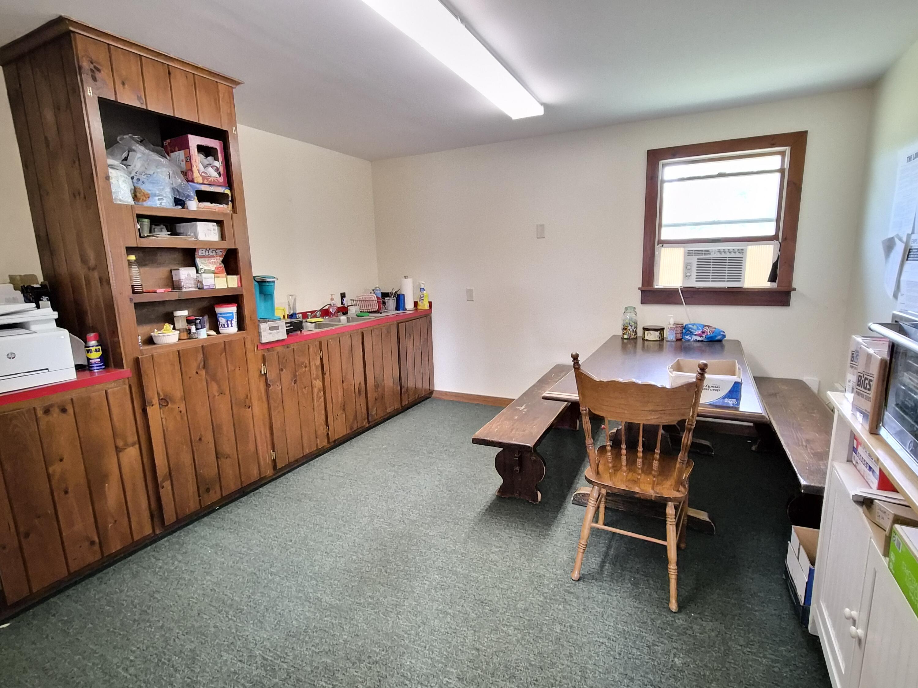 860 Us Route 2 E Property Photo 23