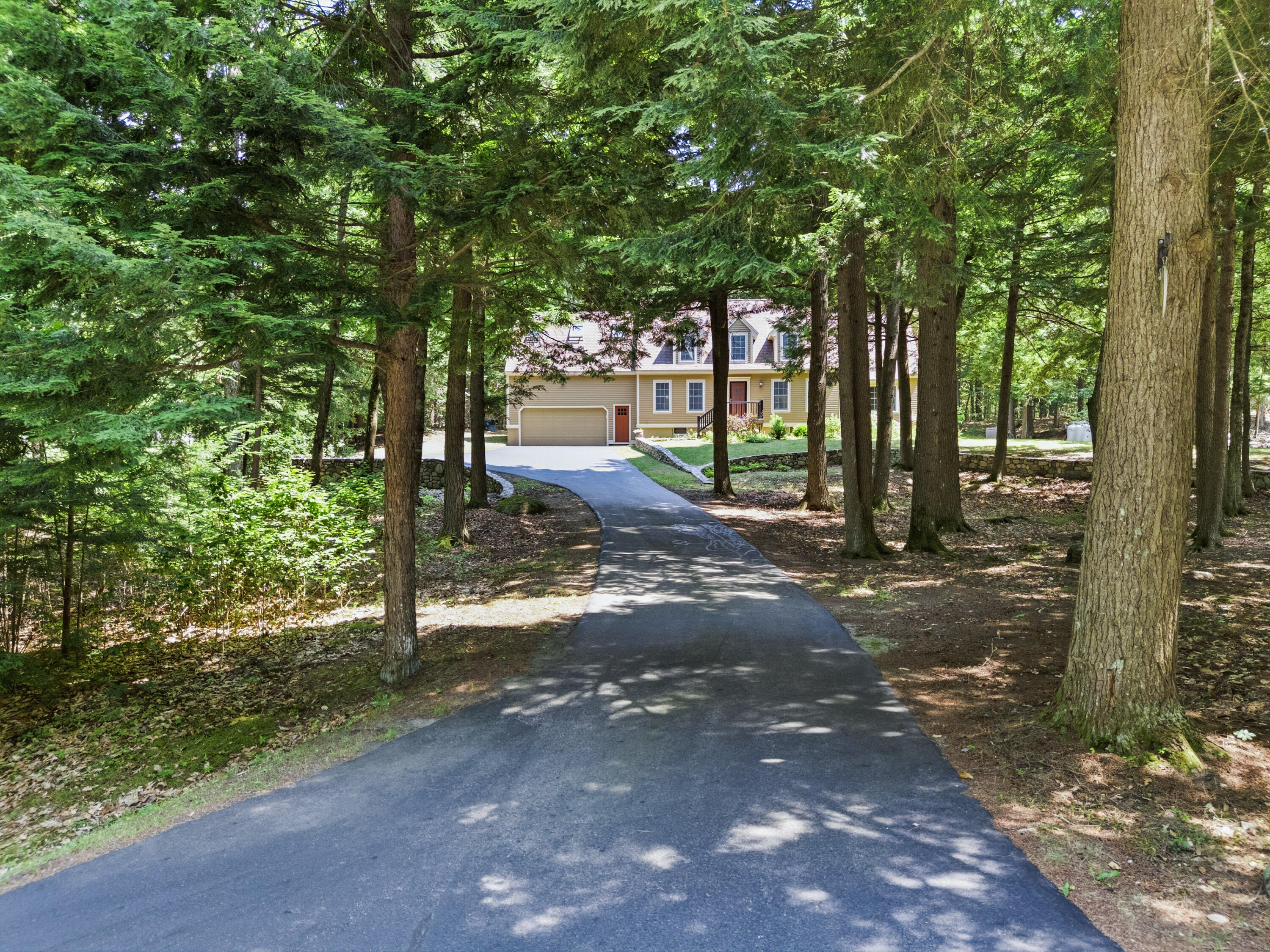 66 Rolling Hill Drive Property Photo 15