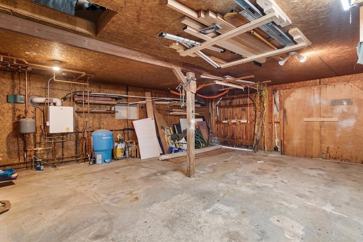 93 Crossing Road Property Photo 20