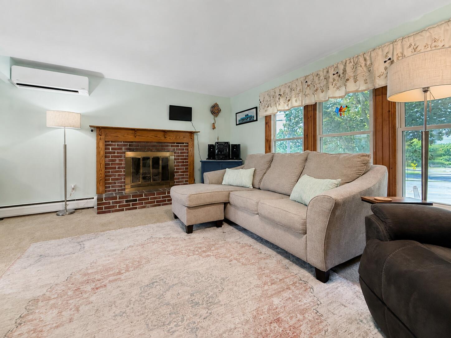 2 Burns Street Property Photo 6