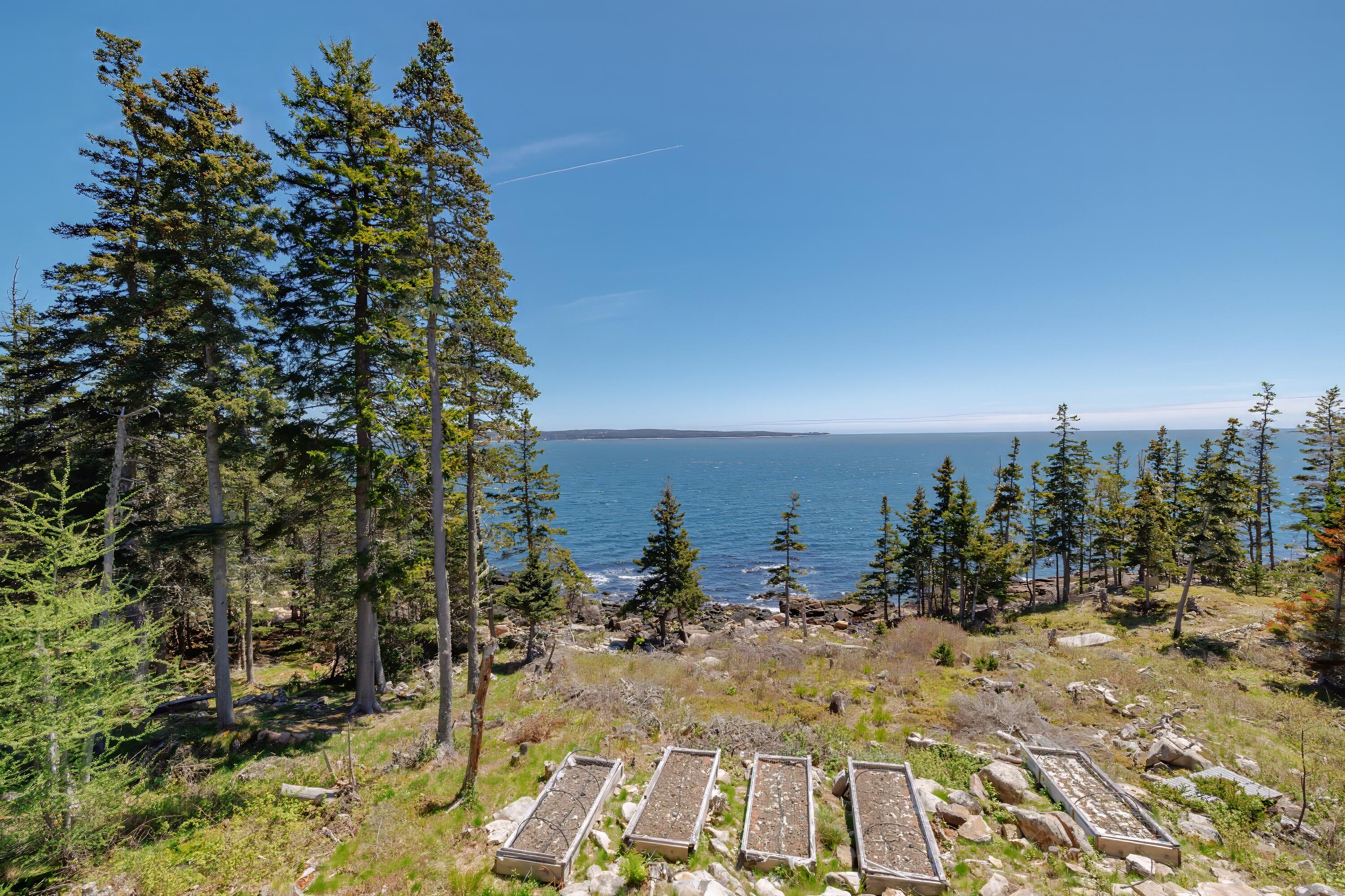 360 Red Point Road Property Photo 45