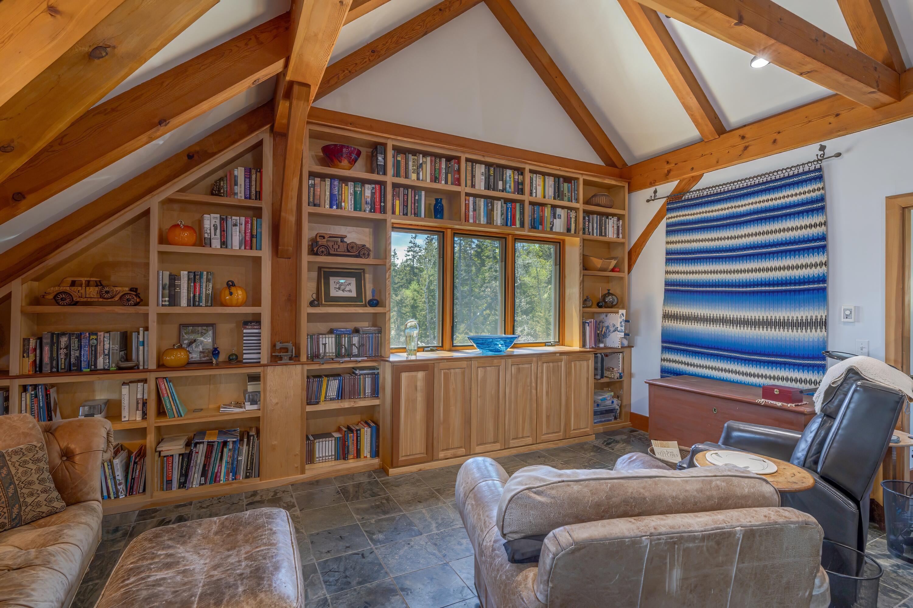 360 Red Point Road Property Photo 64