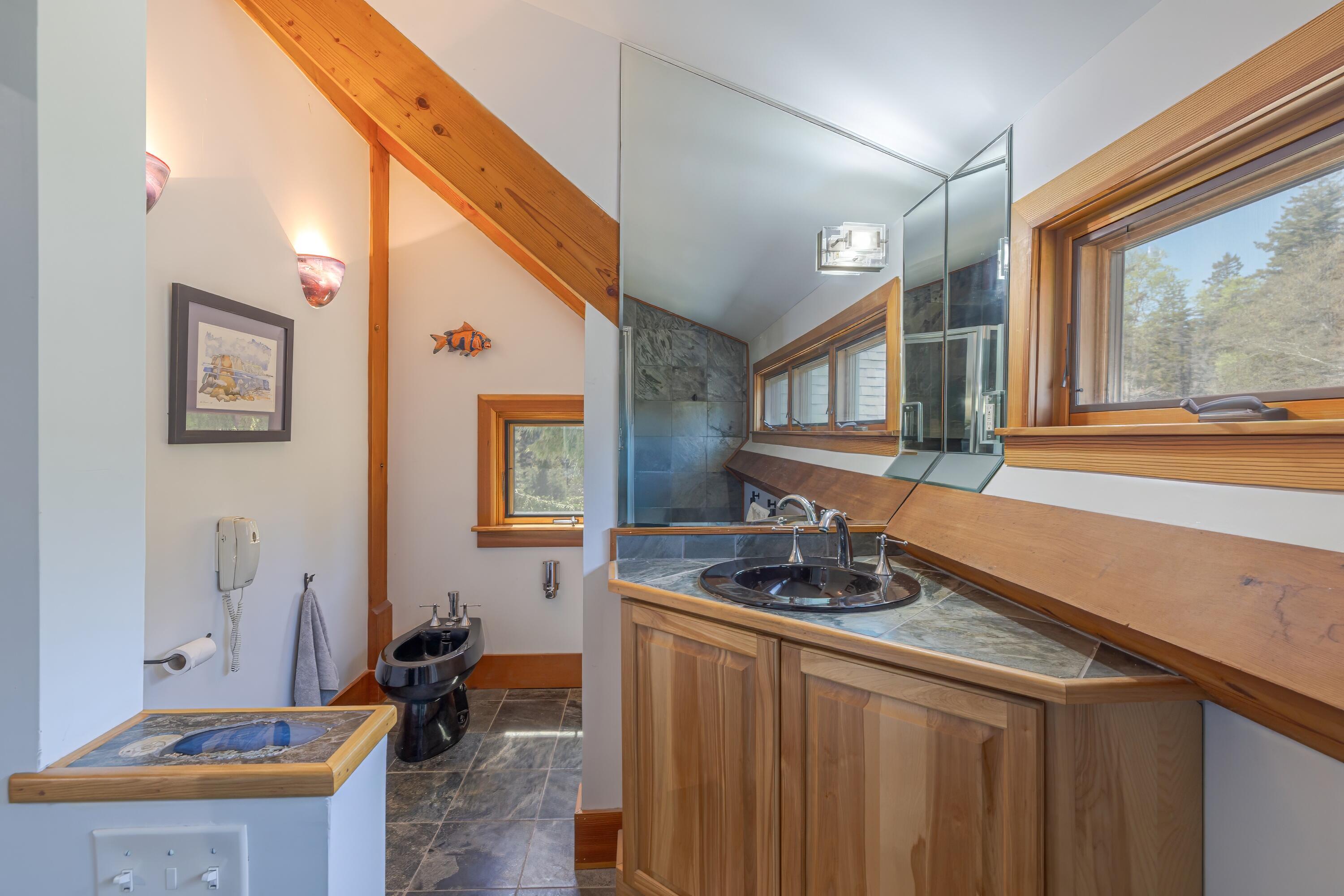 360 Red Point Road Property Photo 68