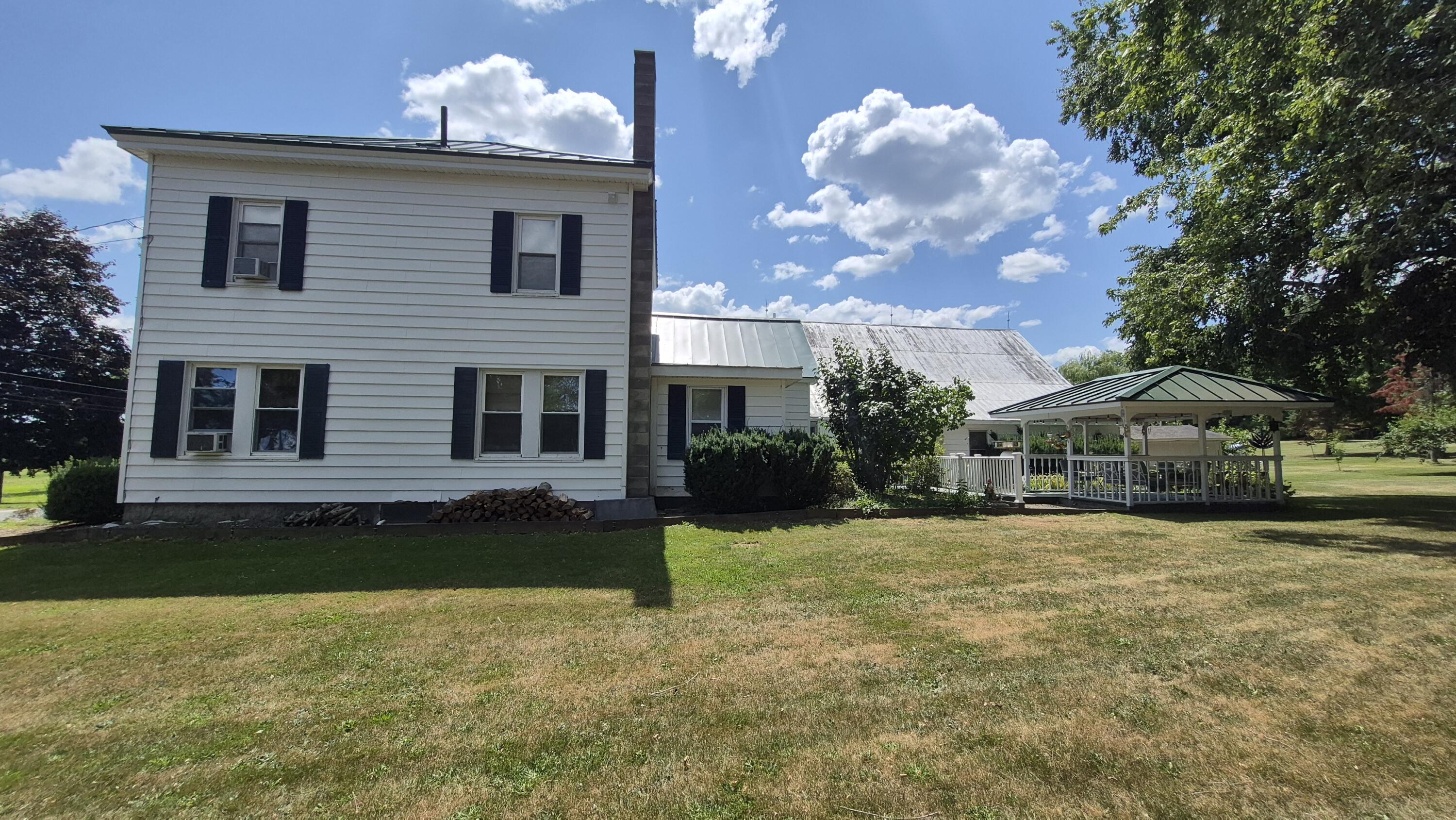 31 Hussey Road Property Photo 12