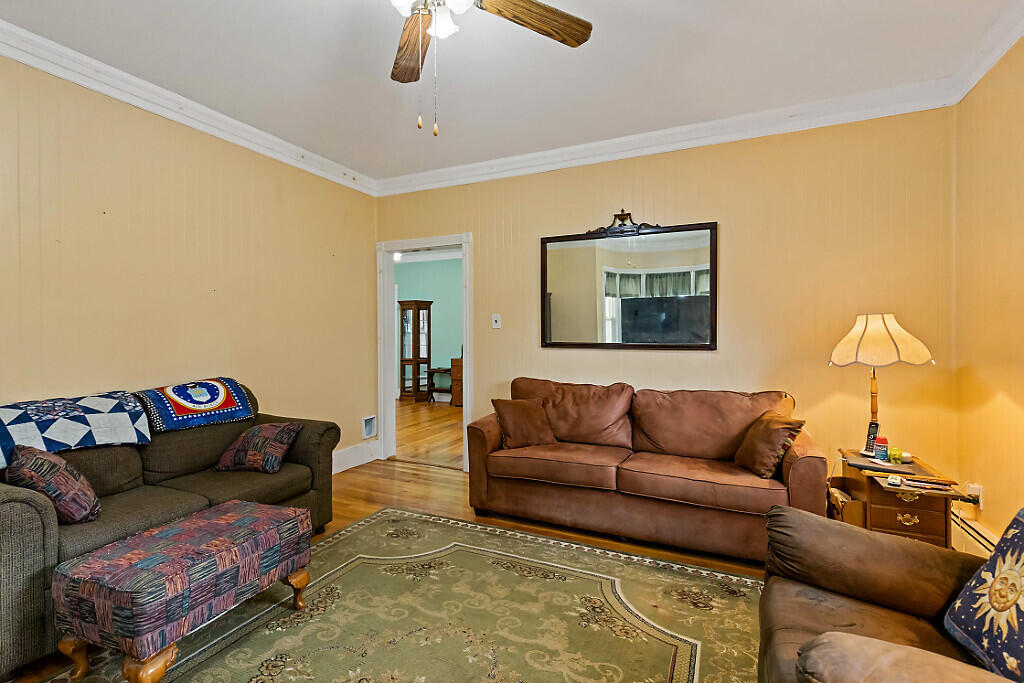 31 Hussey Road Property Photo 24