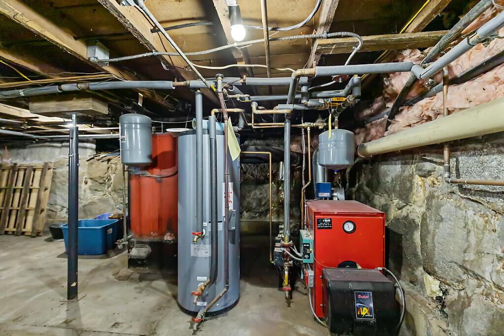31 Hussey Road Property Photo 38