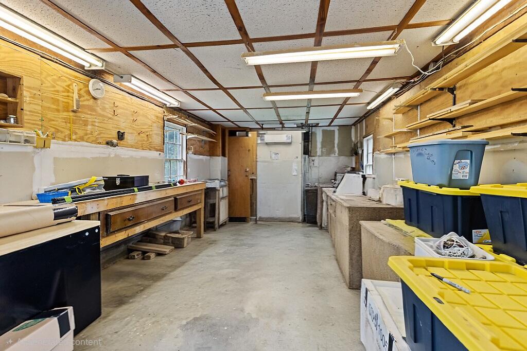 31 Hussey Road Property Photo 49