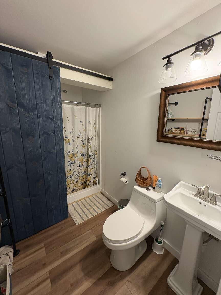 1390 Atlantic Highway Property Photo 4