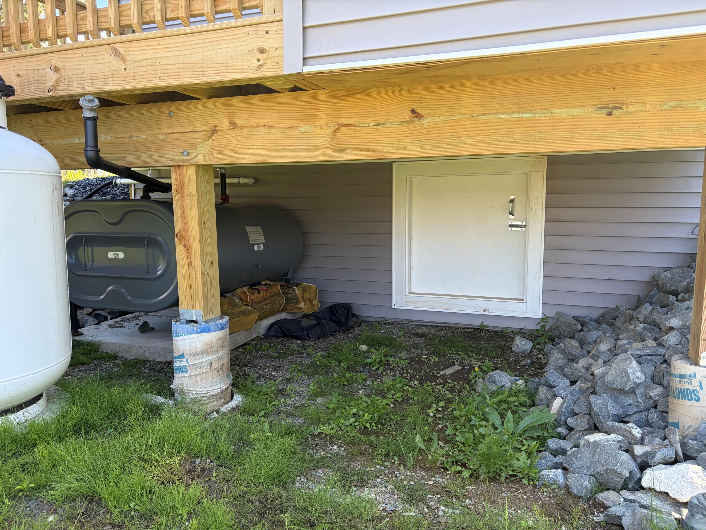 576 Main Street Property Photo 17