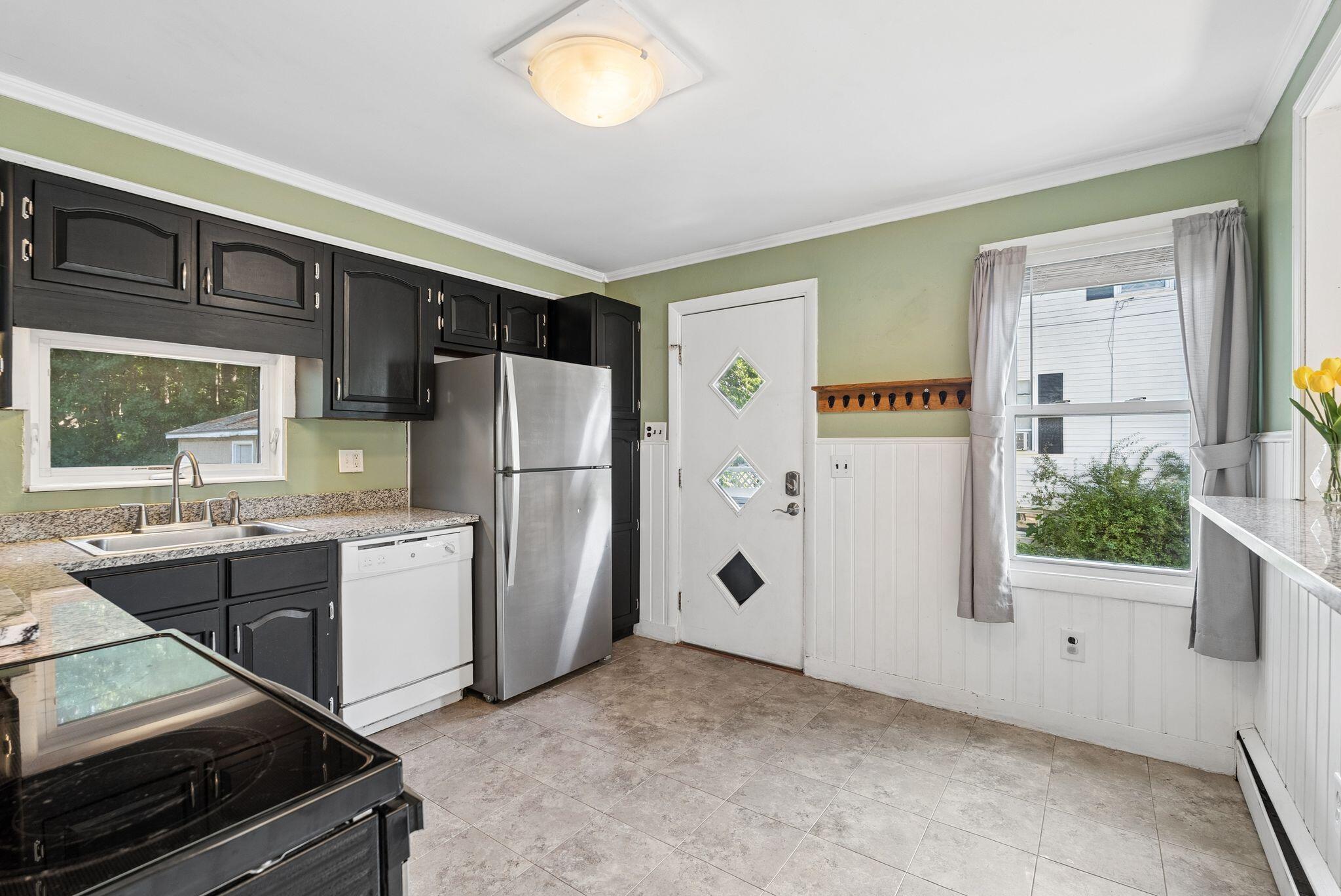 47 Highland Avenue Property Photo 9