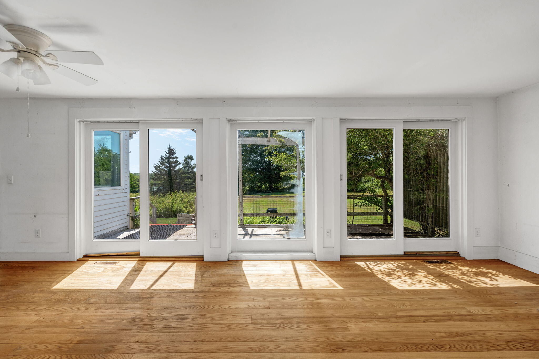 6 Snowhill Lane Property Photo 14