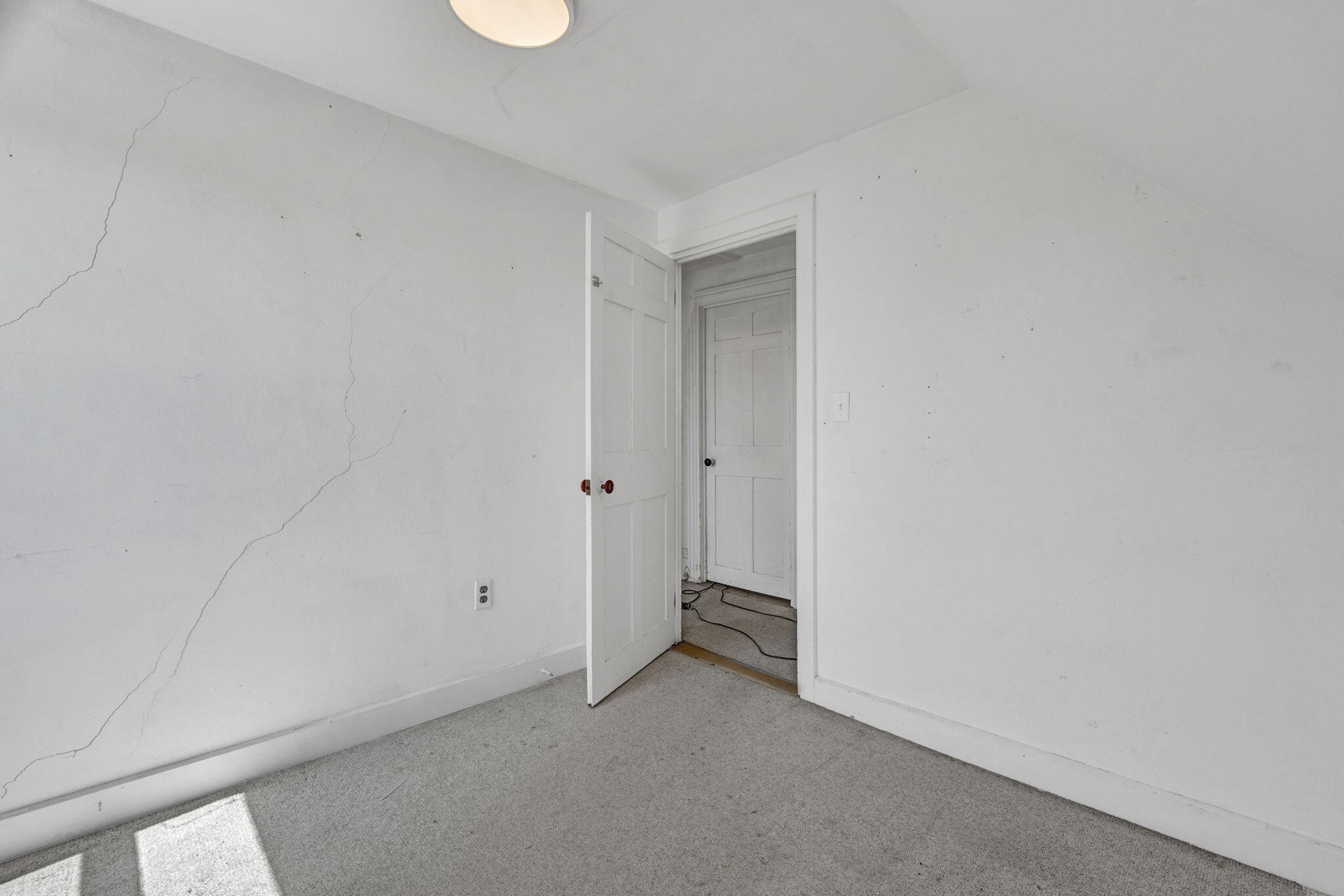 6 Snowhill Lane Property Photo 22