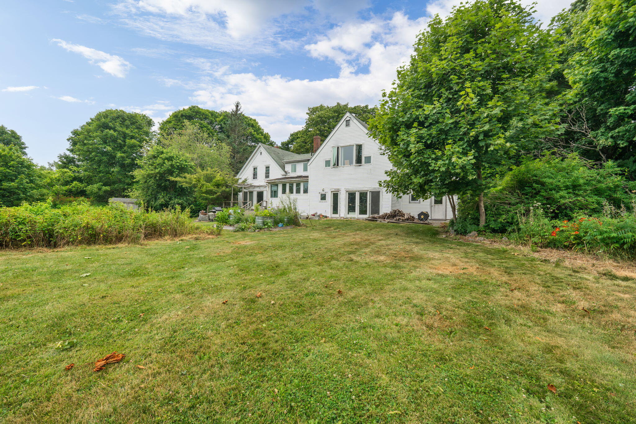 6 Snowhill Lane Property Photo 38