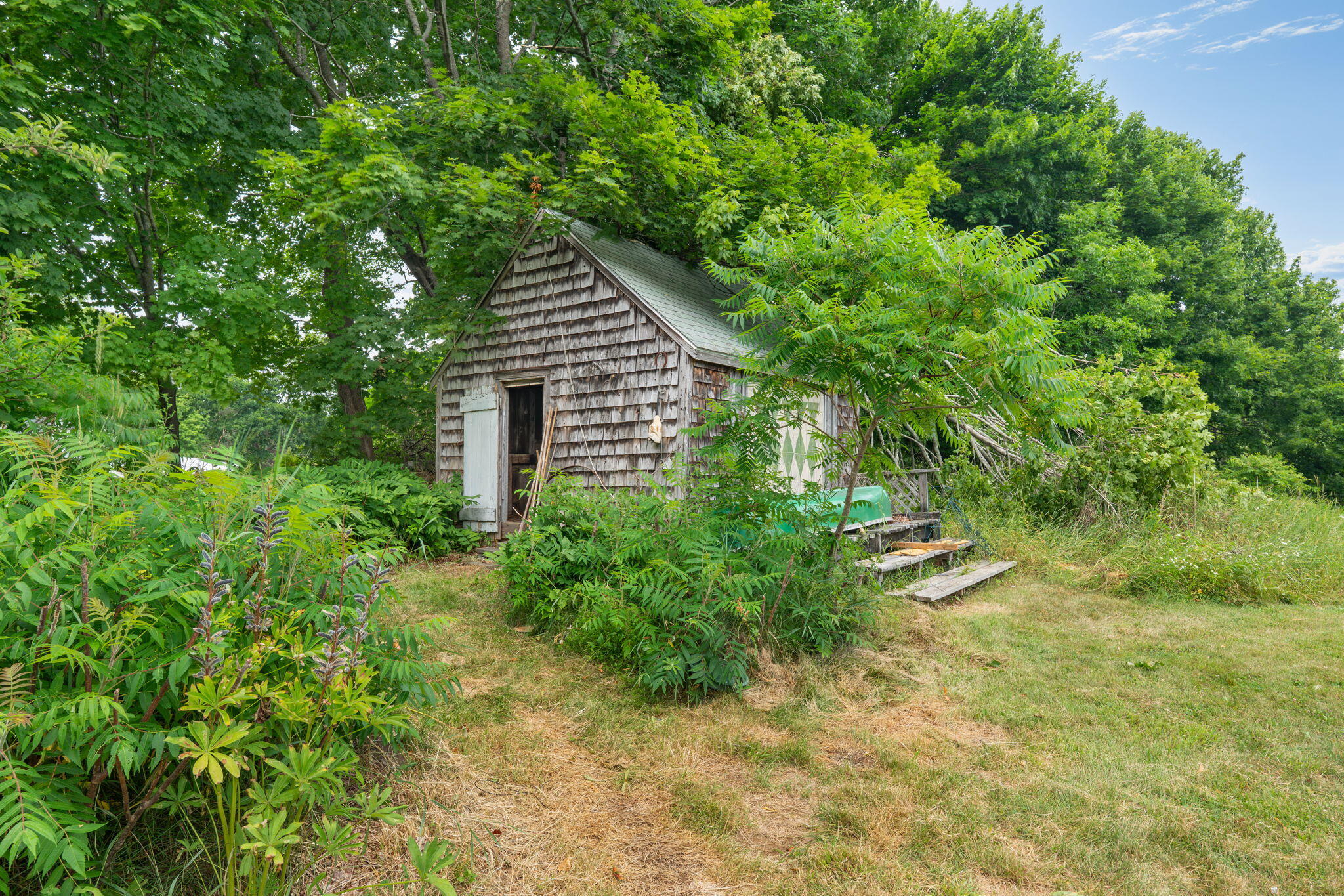 6 Snowhill Lane Property Photo 44