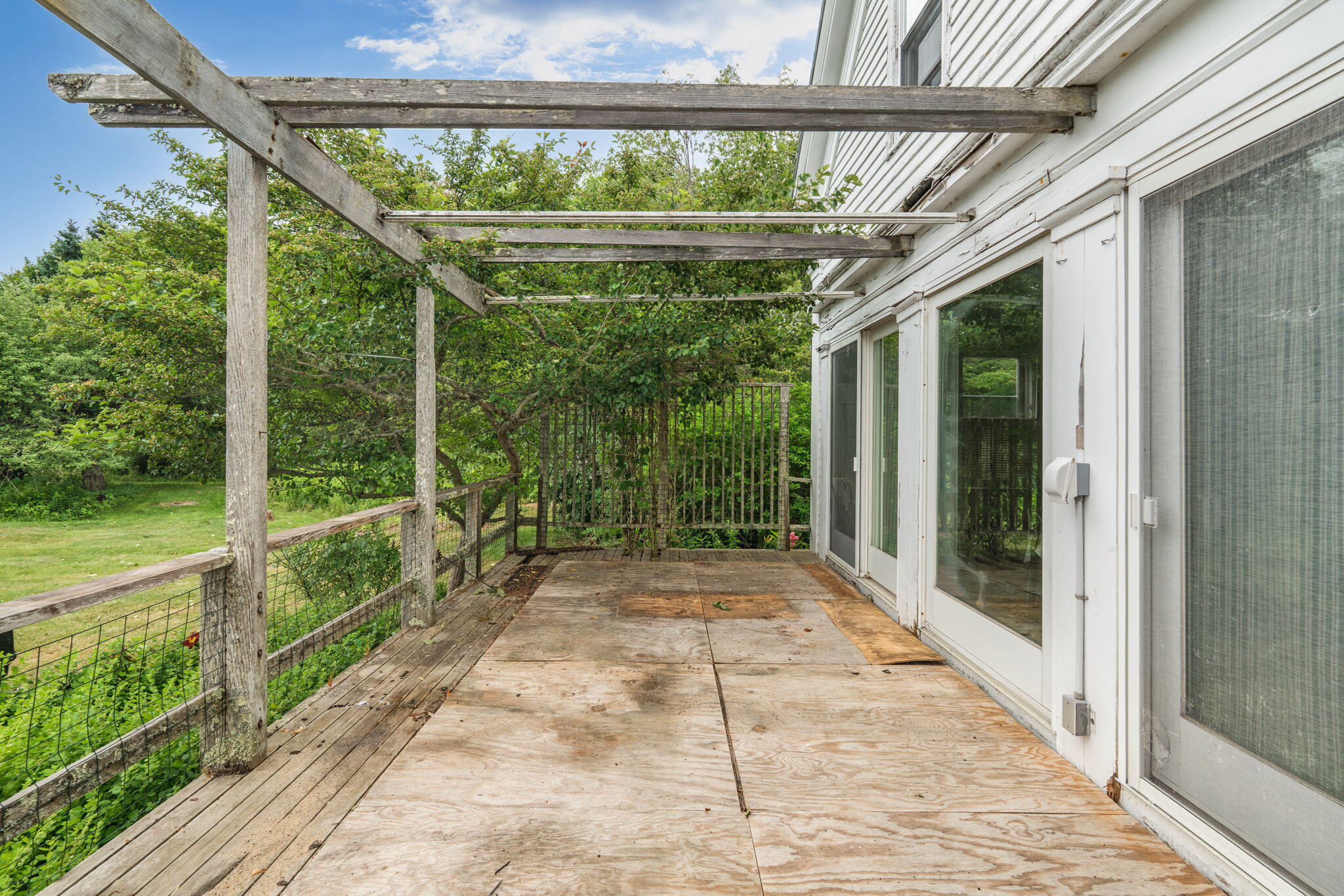 6 Snowhill Lane Property Photo 47