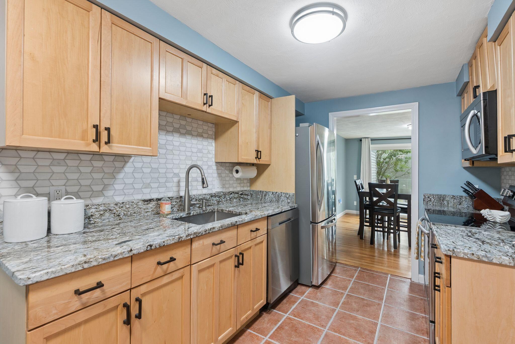 22 Black Point Road 2c Property Photo 10