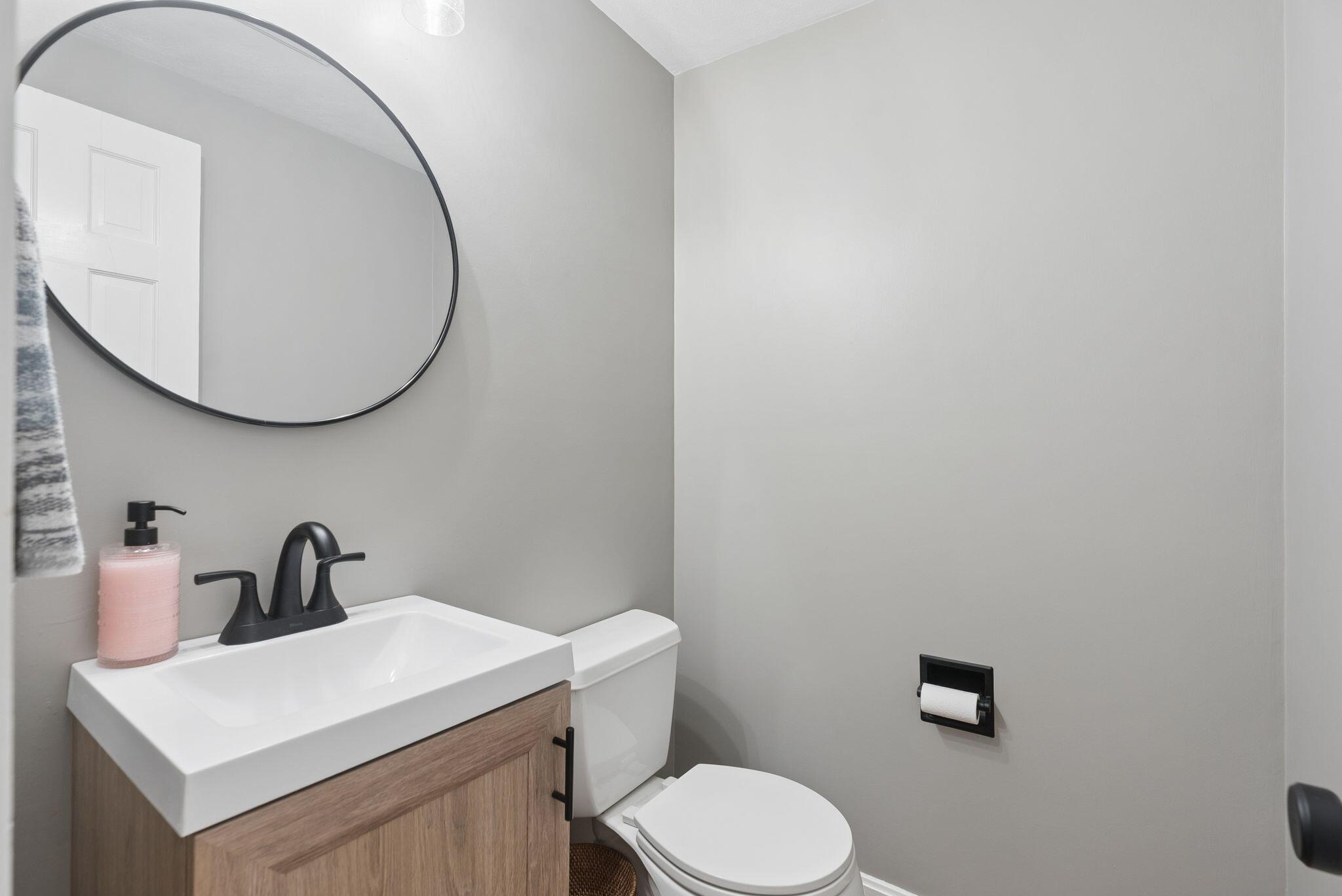 22 Black Point Road 2c Property Photo 13