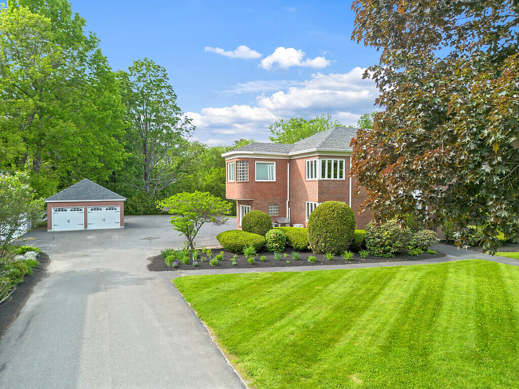 129 Silver Street Property Photo 2