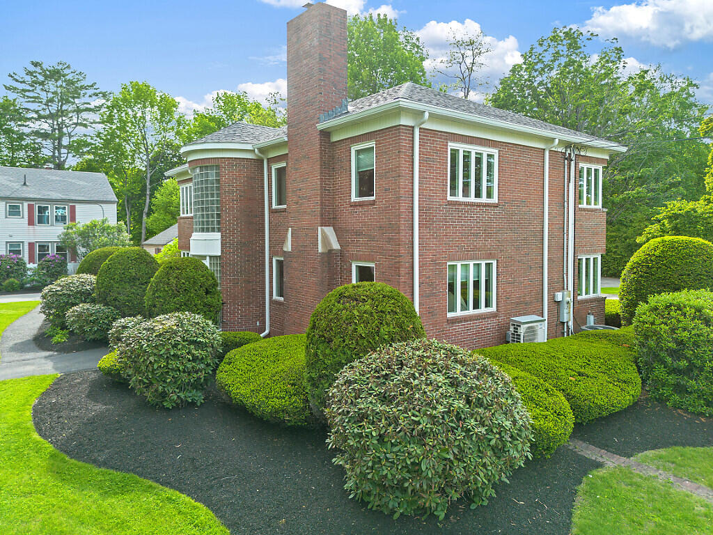 129 Silver Street Property Photo 3
