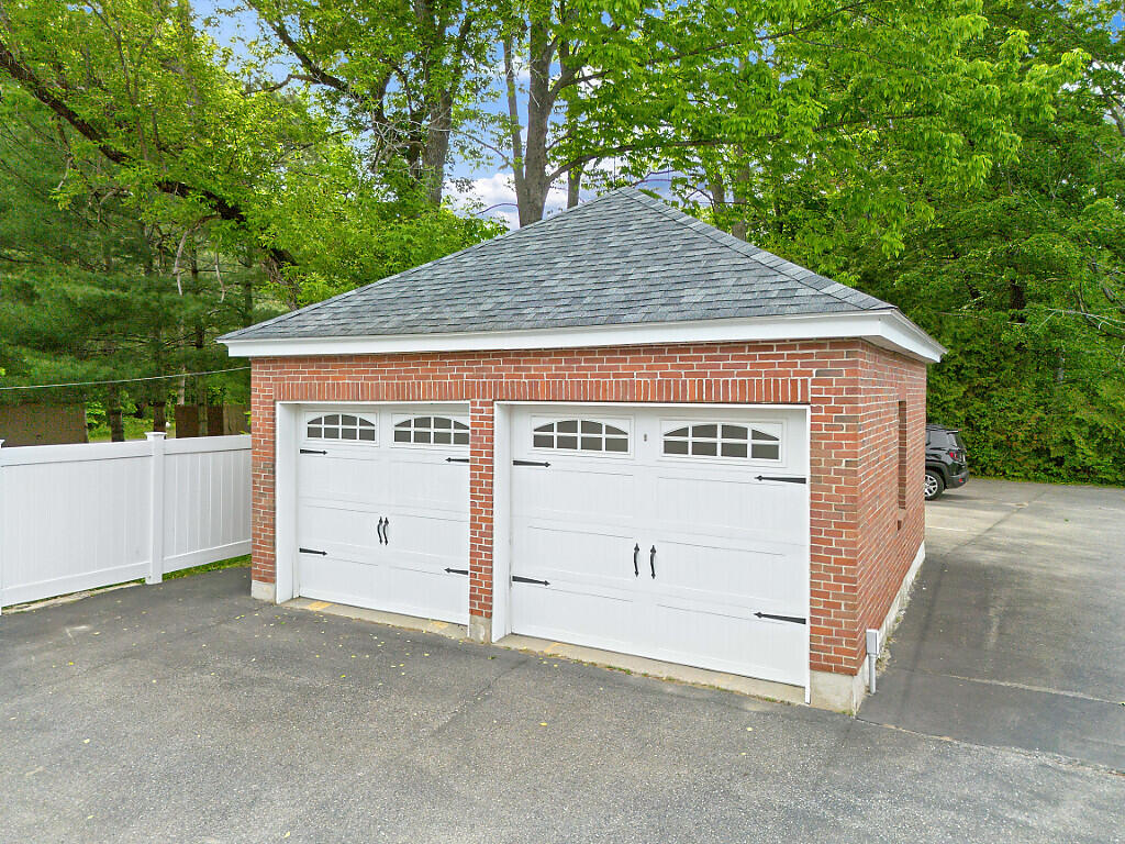 129 Silver Street Property Photo 7