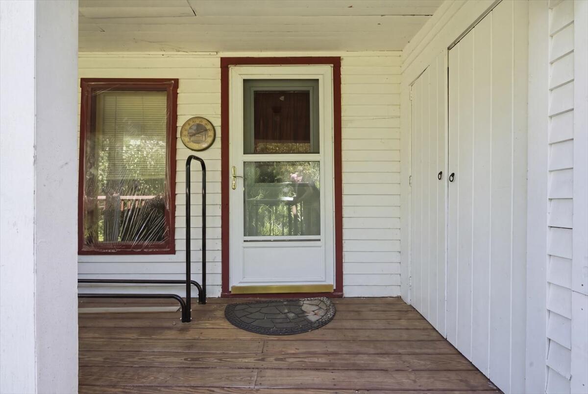 37 Golden Ridge Road Property Photo 5