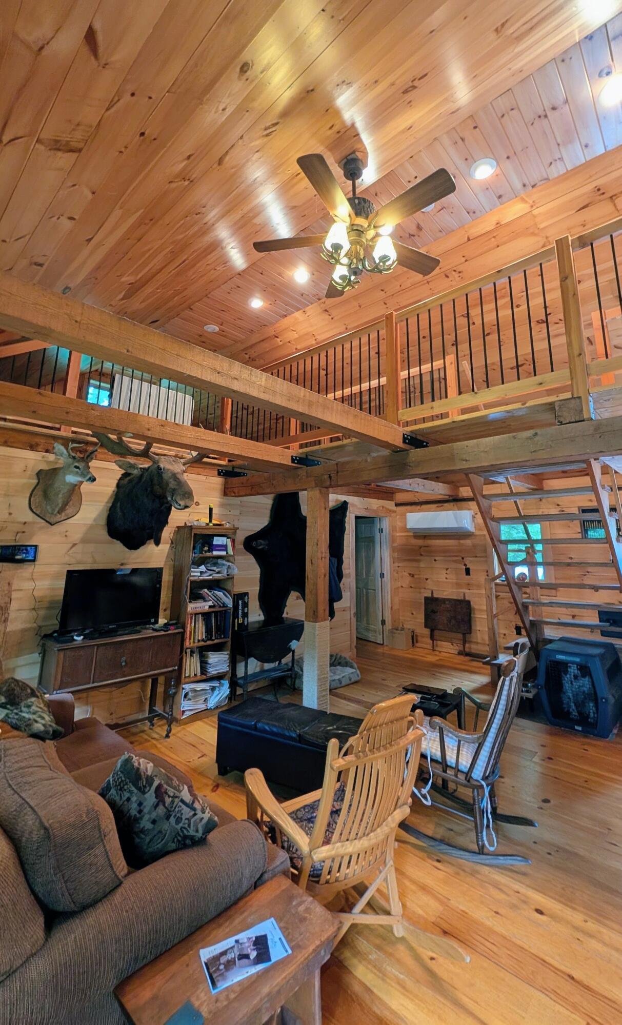 87 West Road Property Photo 15