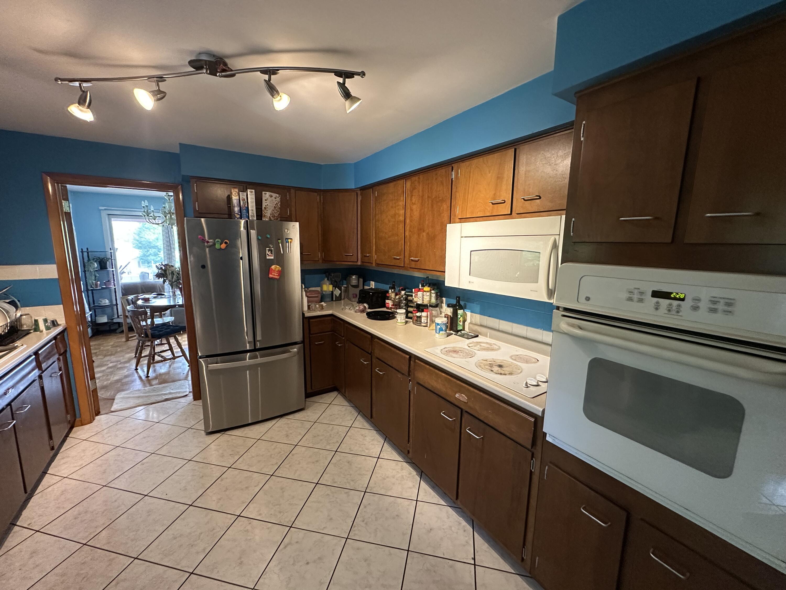 45 Sewall Drive Property Photo 6