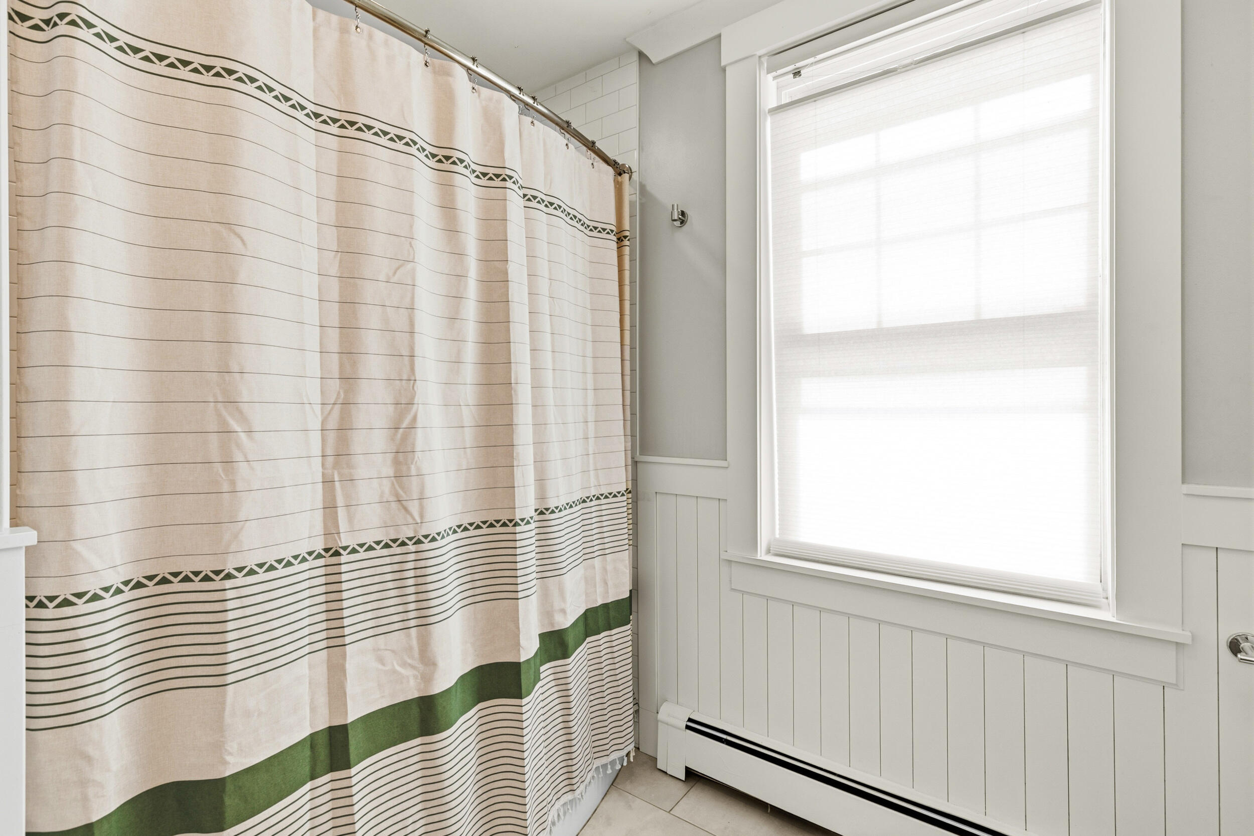 164 Pearl Street B Property Photo 11