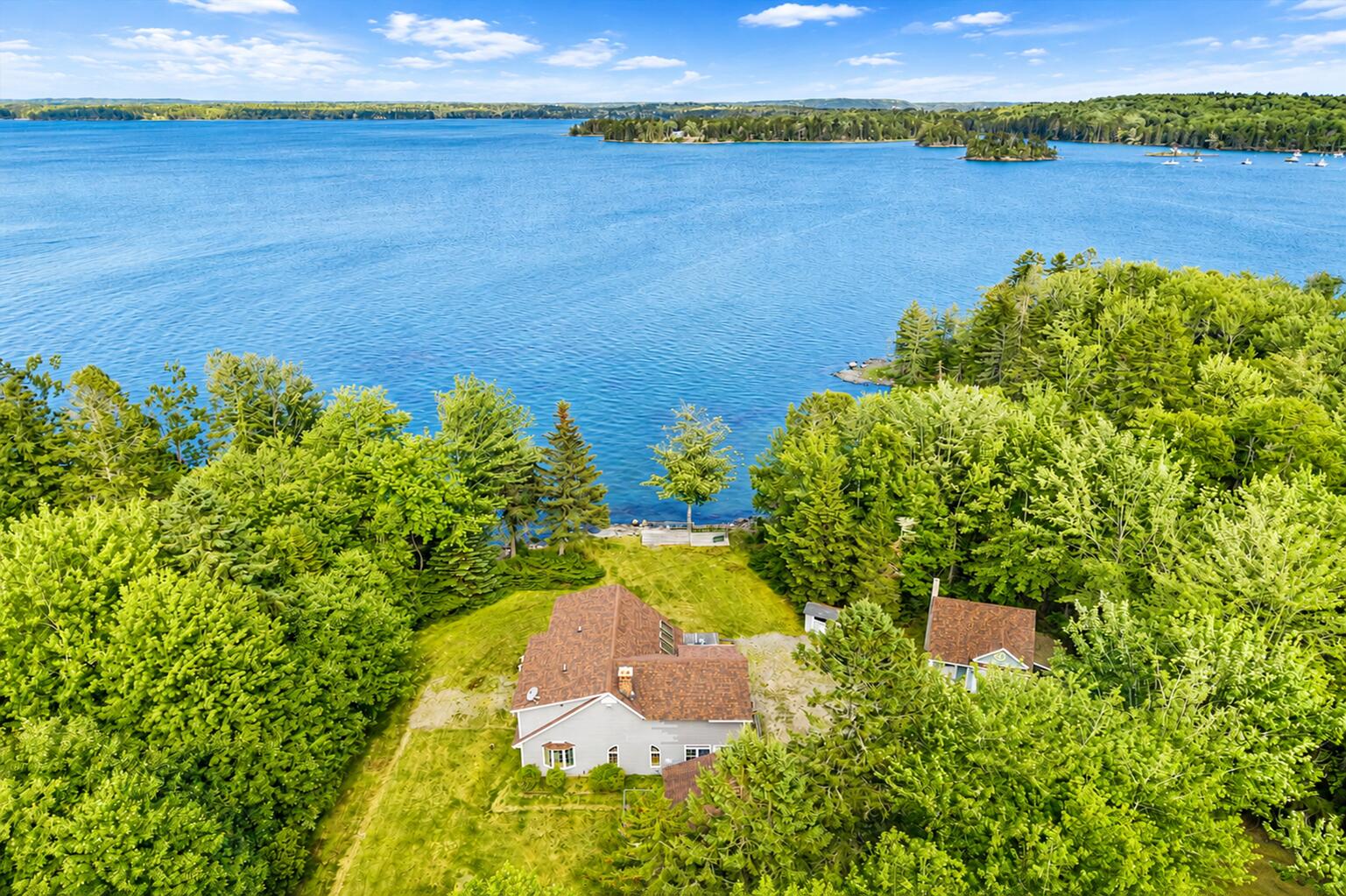 562 Rays Point Road Property Photo 10