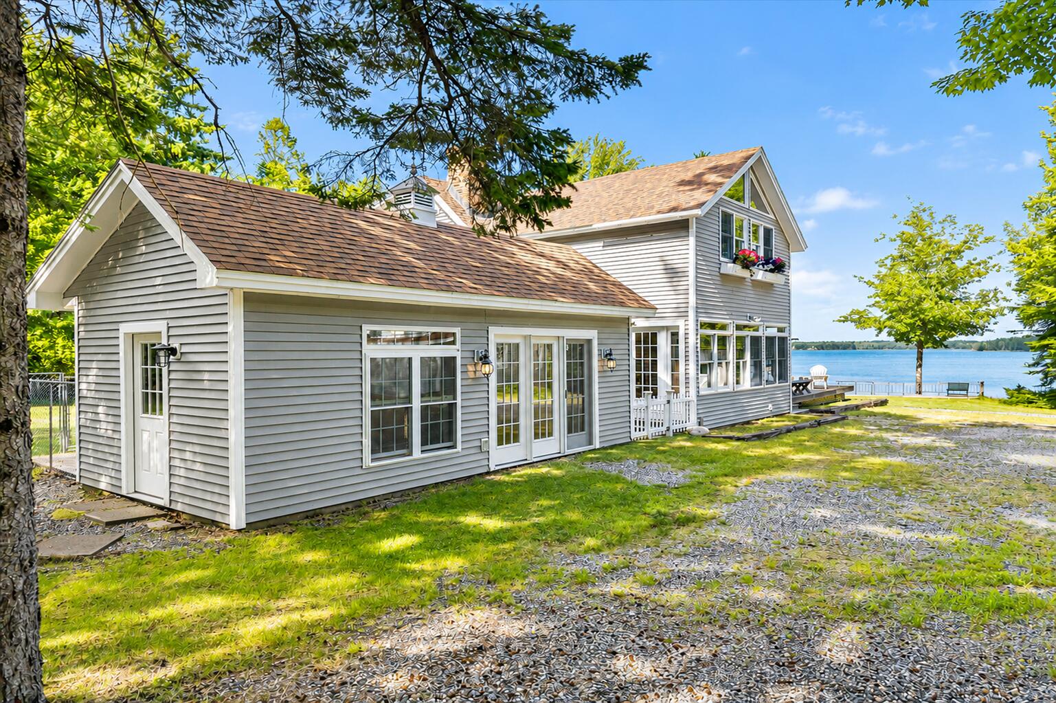 562 Rays Point Road Property Photo 18