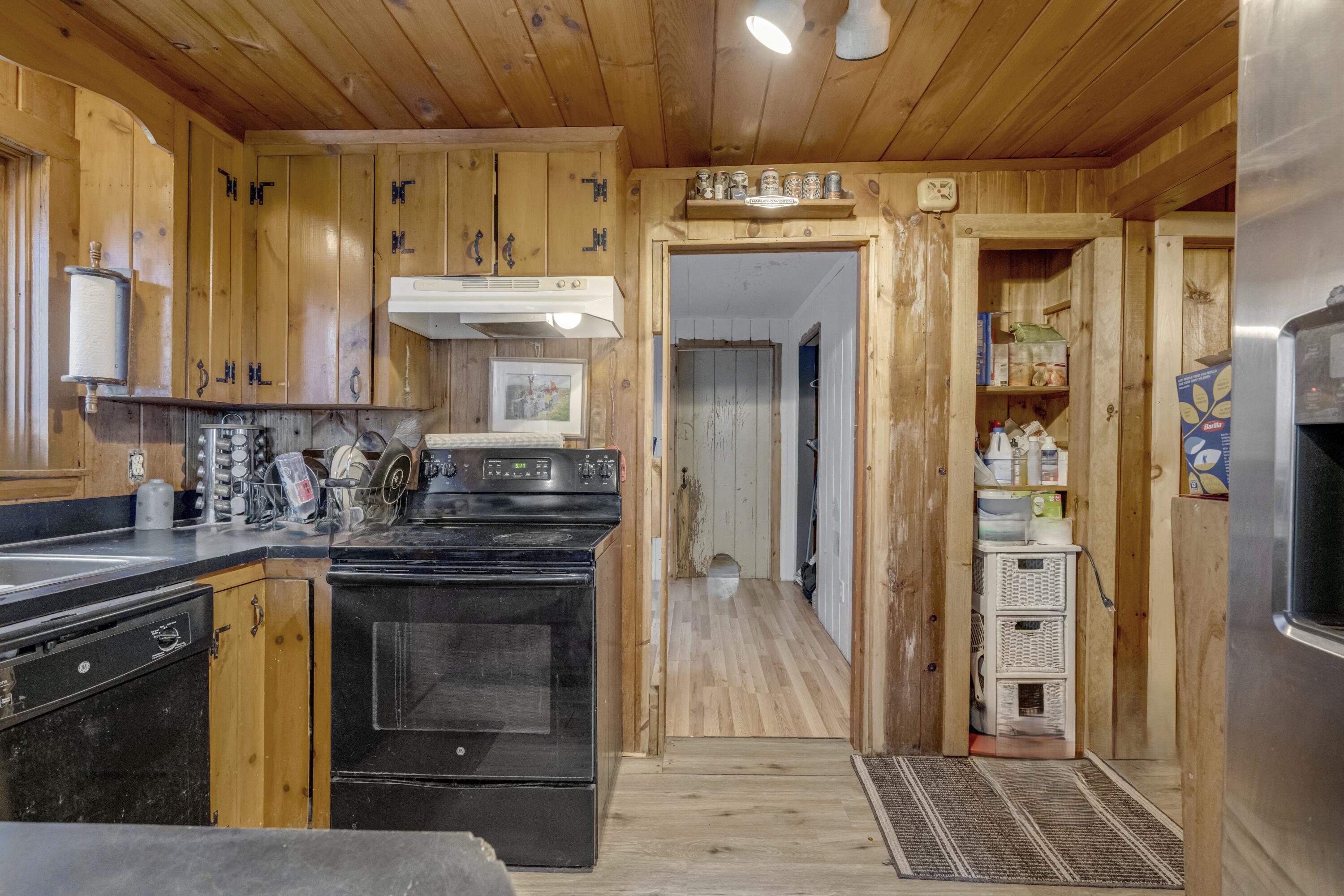 146 Hemingway Road Property Photo 18