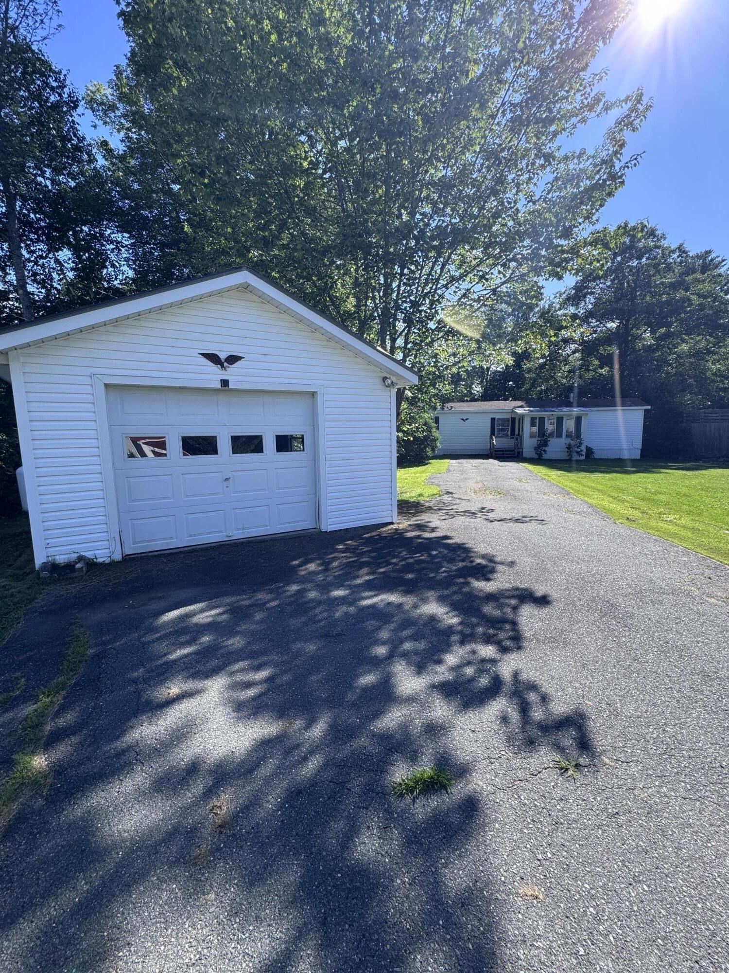 19 Masterman Avenue Property Photo 2