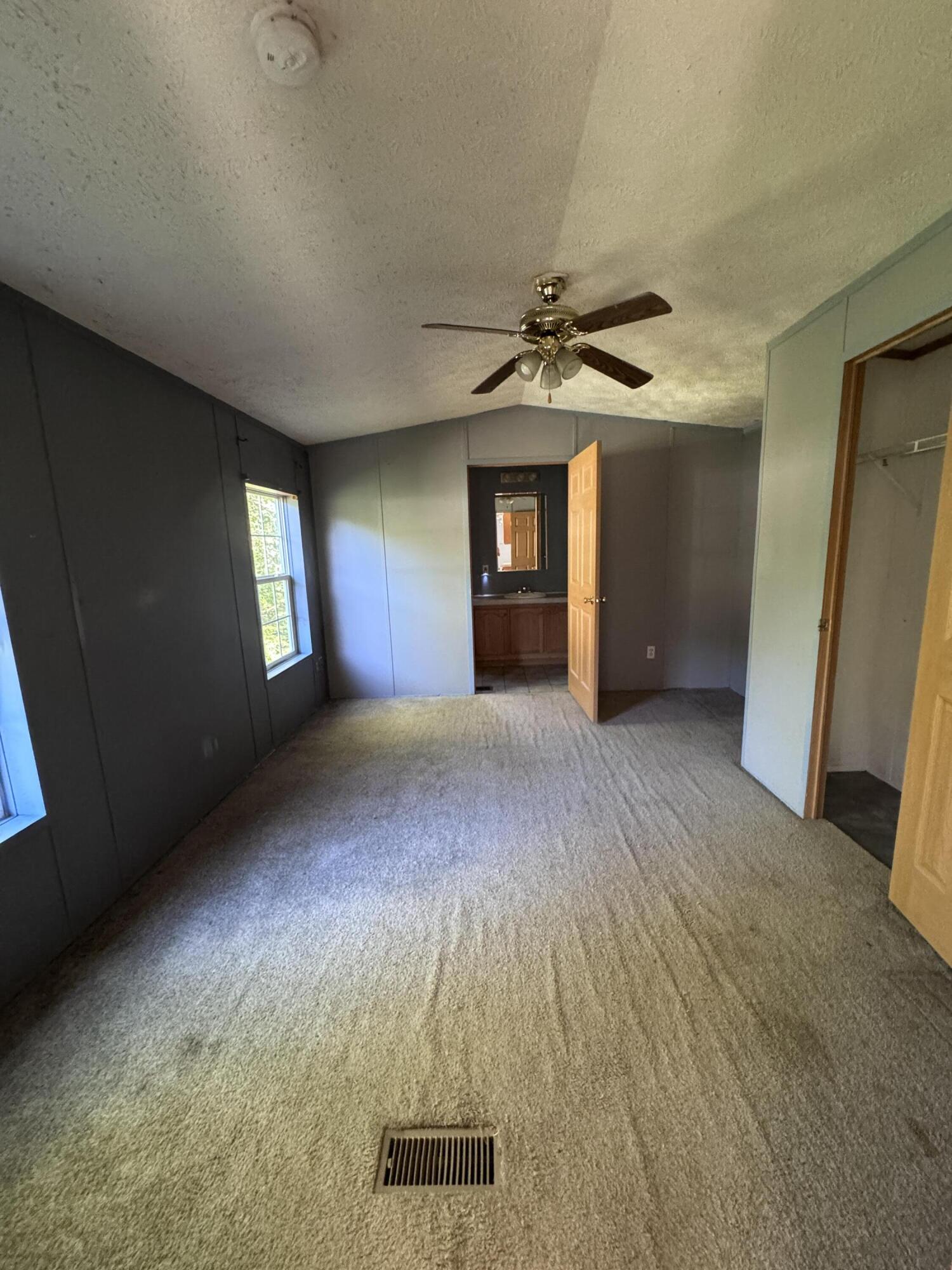 19 Masterman Avenue Property Photo 11