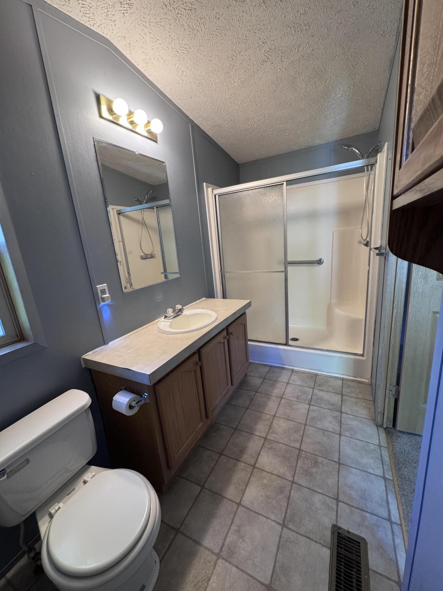 19 Masterman Avenue Property Photo 13