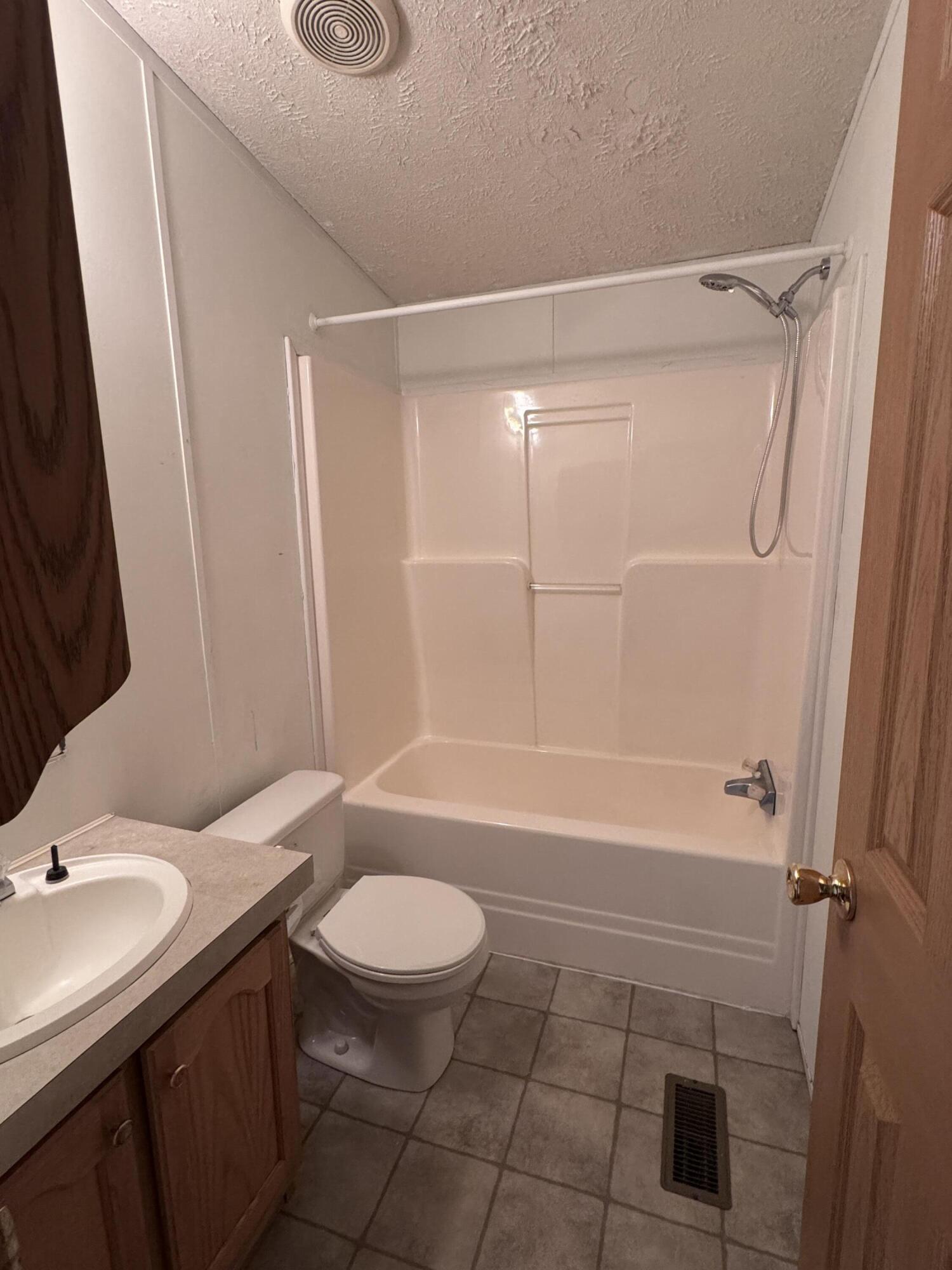 19 Masterman Avenue Property Photo 17