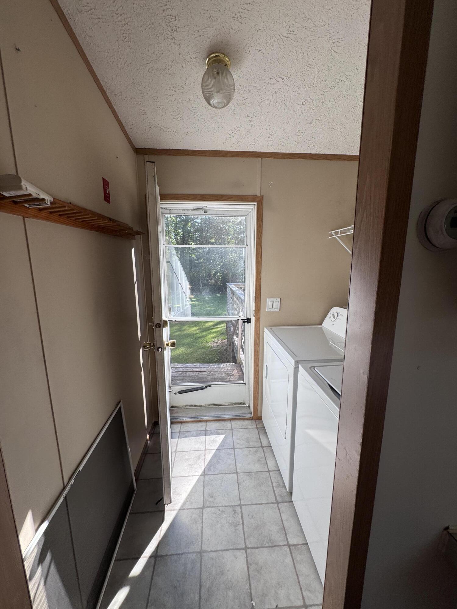 19 Masterman Avenue Property Photo 18
