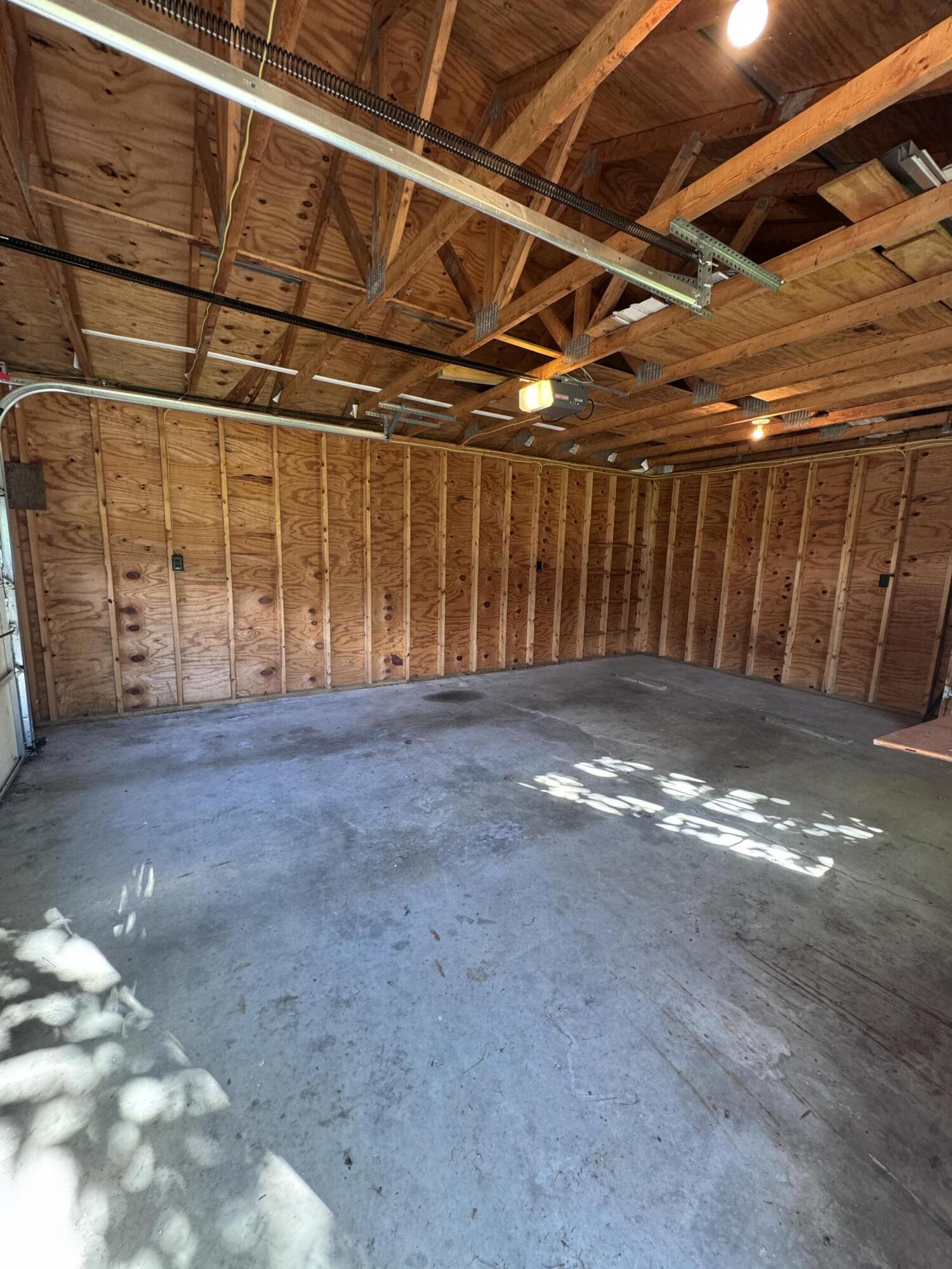 19 Masterman Avenue Property Photo 29