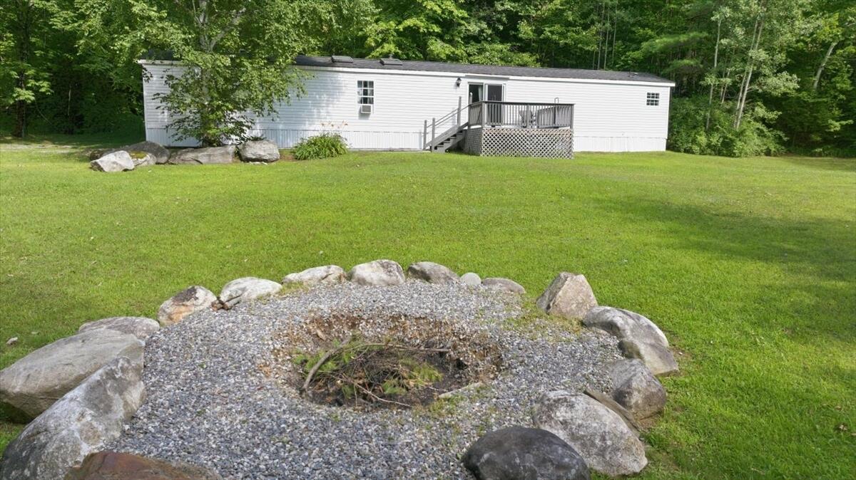 1040 Hallowell Litchfield Road Property Photo 2