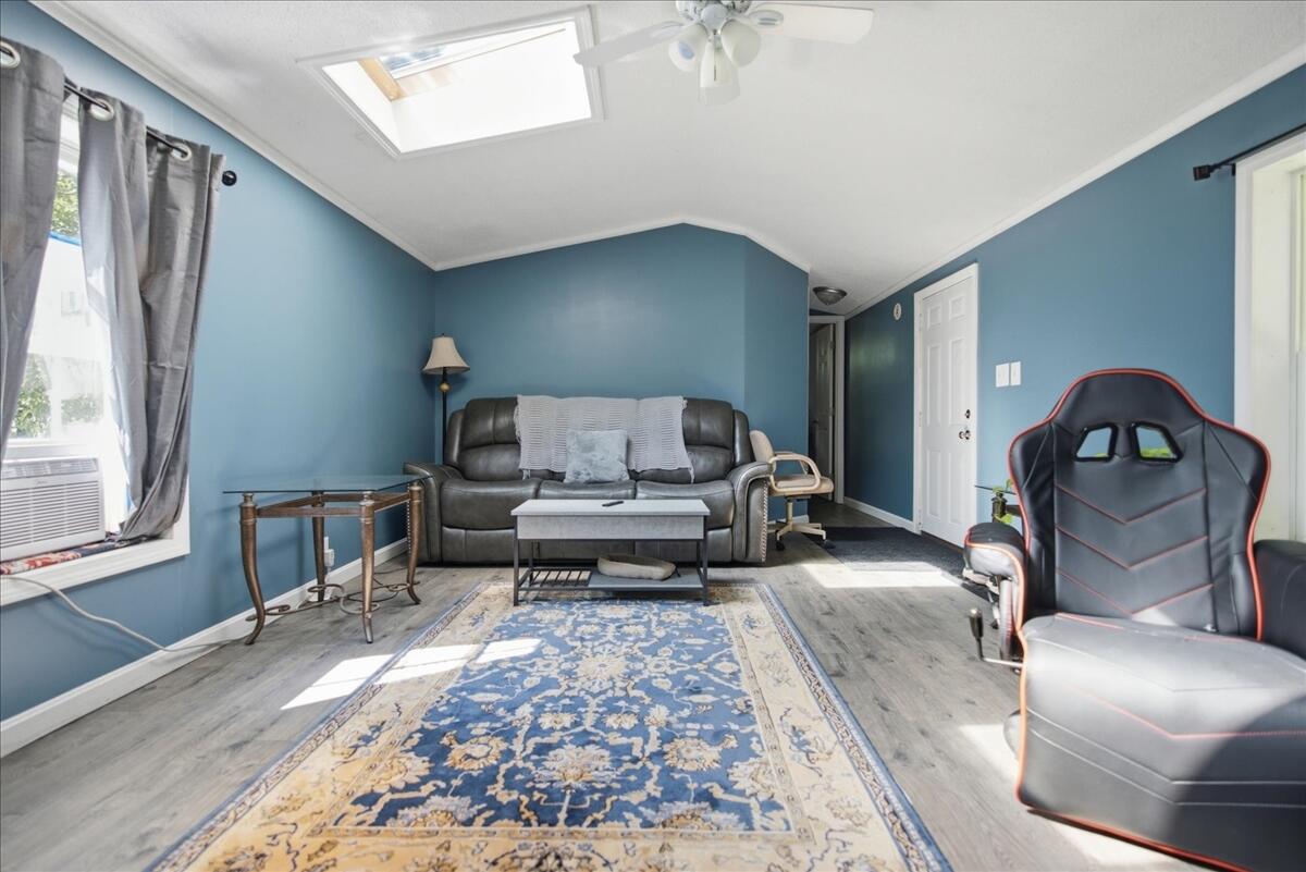 1040 Hallowell Litchfield Road Property Photo 17
