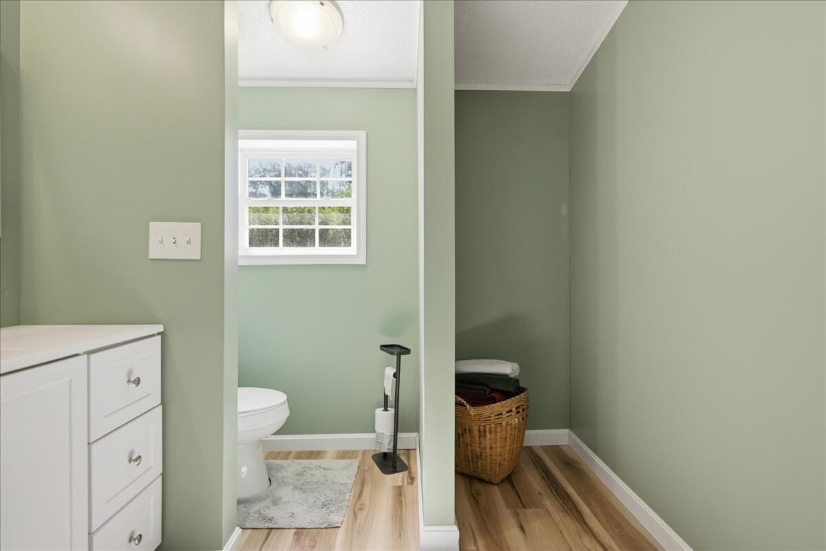 1040 Hallowell Litchfield Road Property Photo 32