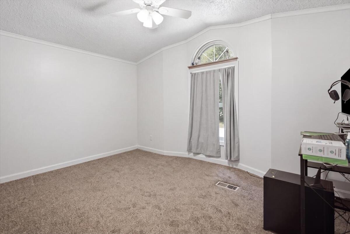 1040 Hallowell Litchfield Road Property Photo 35