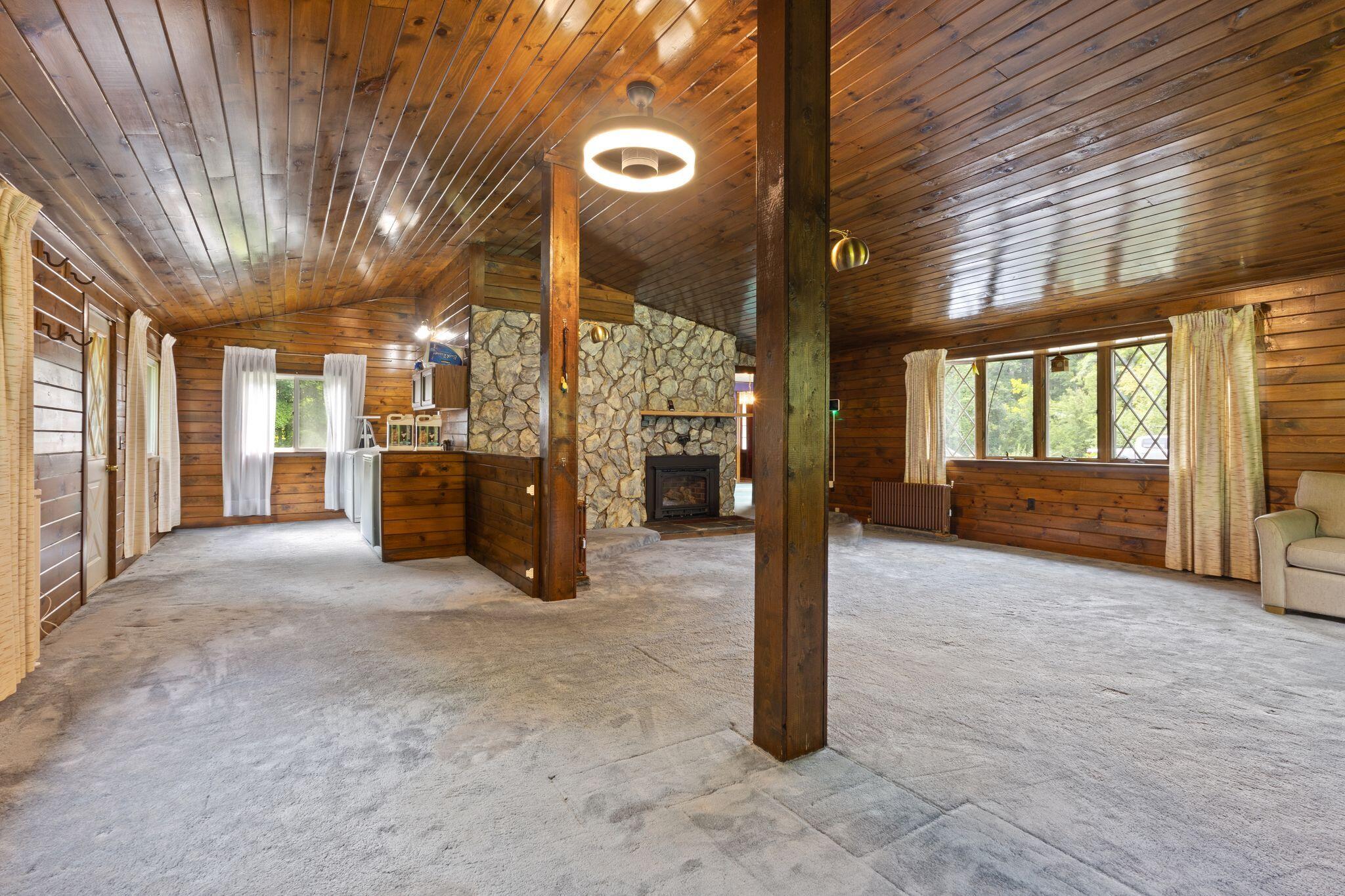98 River Road Property Photo 22
