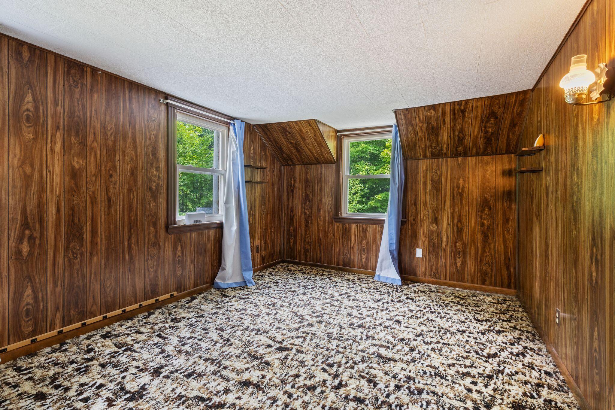 98 River Road Property Photo 28
