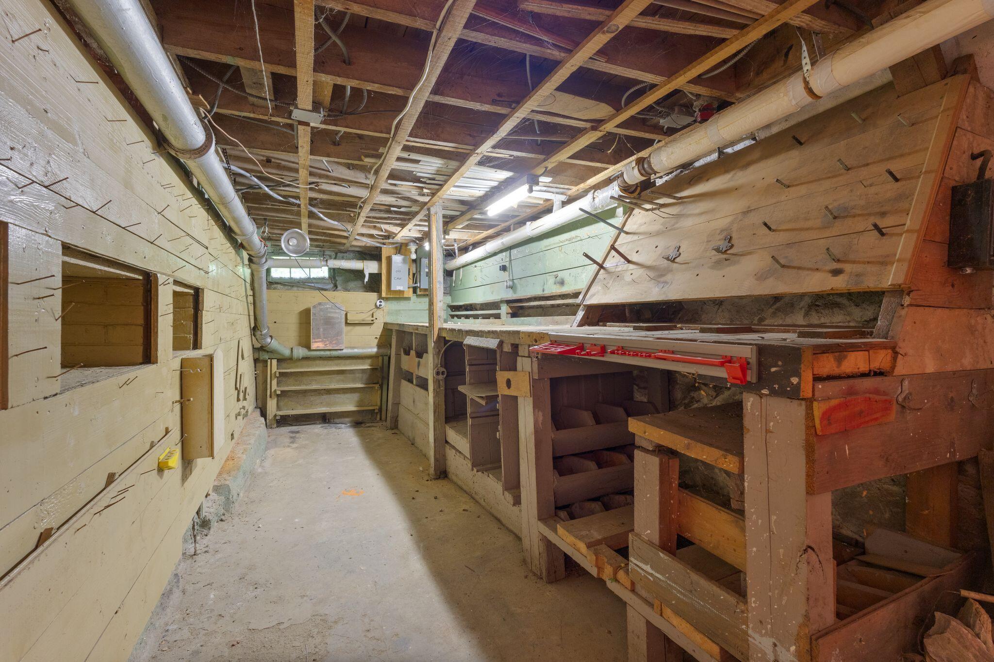 98 River Road Property Photo 36