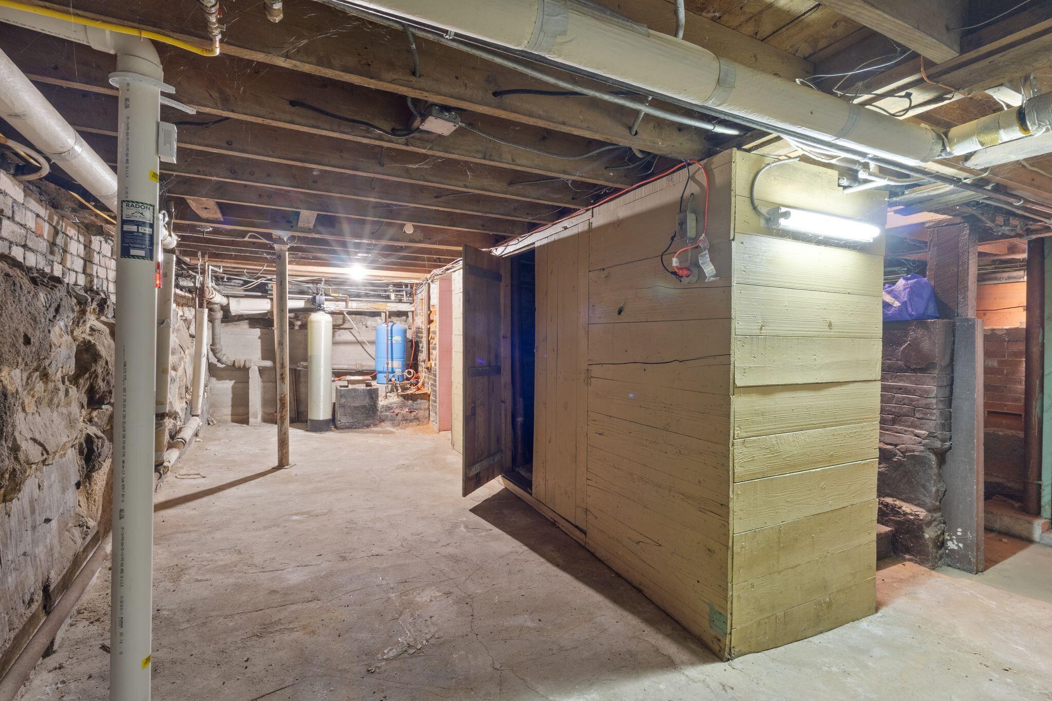98 River Road Property Photo 37