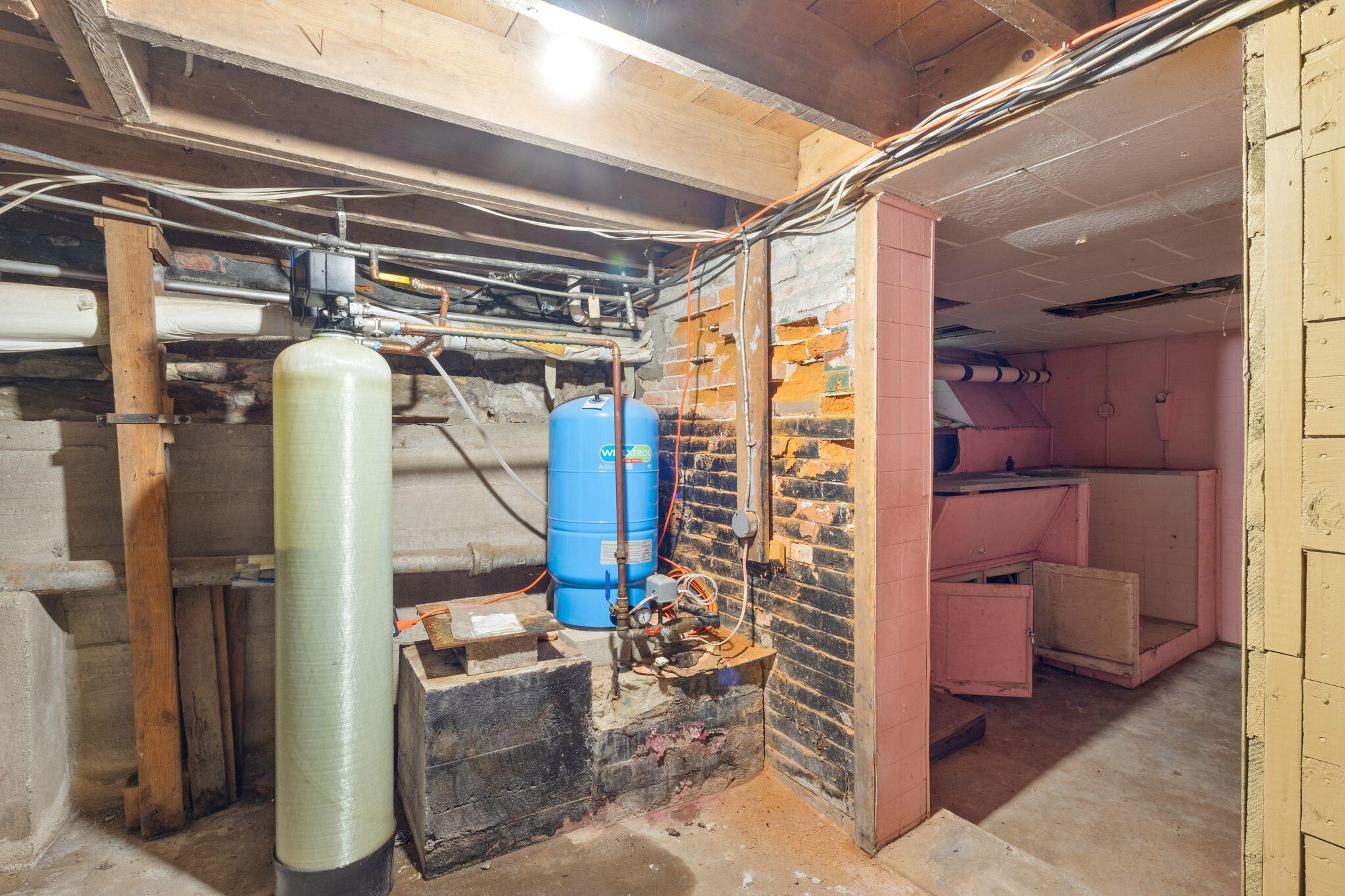 98 River Road Property Photo 38